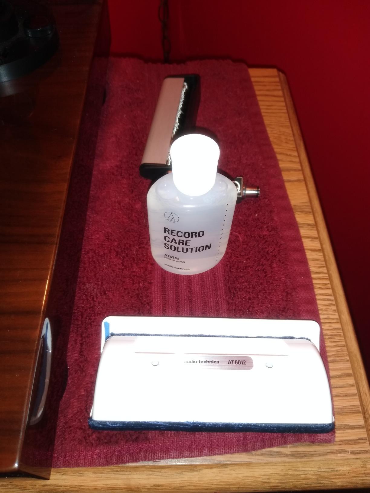 Audio-Technica AT6012 Record Care Kit with Record Care Solution, Brush Pad, Storage Base, and Adhesive Tape customer photo 2