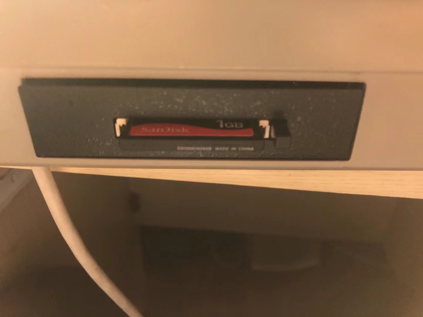 StarTech IDE to CompactFlash SSD Card Reader for 3.5in Bay (35BAYCF2IDE) customer photo 1