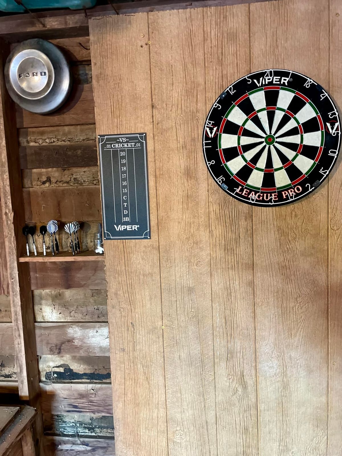 Viper League Pro Regulation Bristle Steel Tip Dartboard Starter Set with Staple-Free Bullseye, Radial Spider Wire, High-Grade Sisal with Rotating Number Ring, Chalk Cricket Scoreboard, Steel Tip Darts customer photo 2