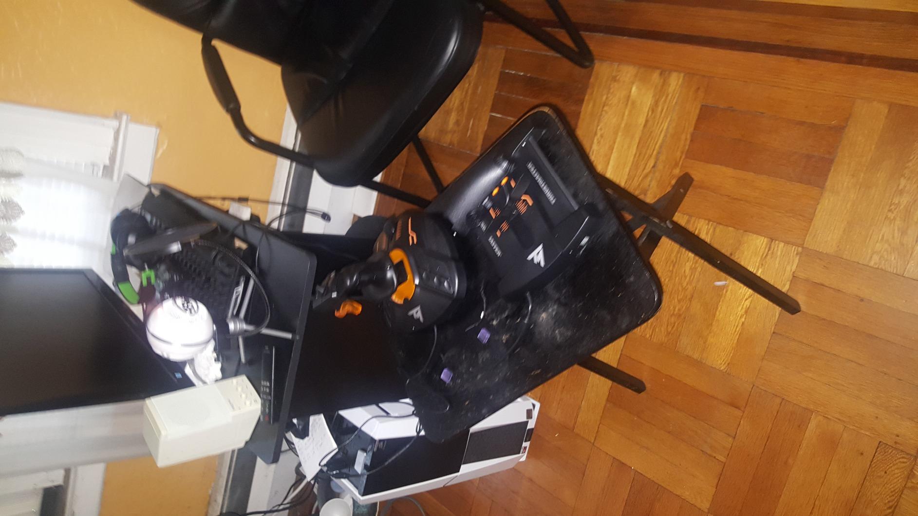 Thrustmaster T16000M FCS HOTAS (Compatible with PC) customer photo 1