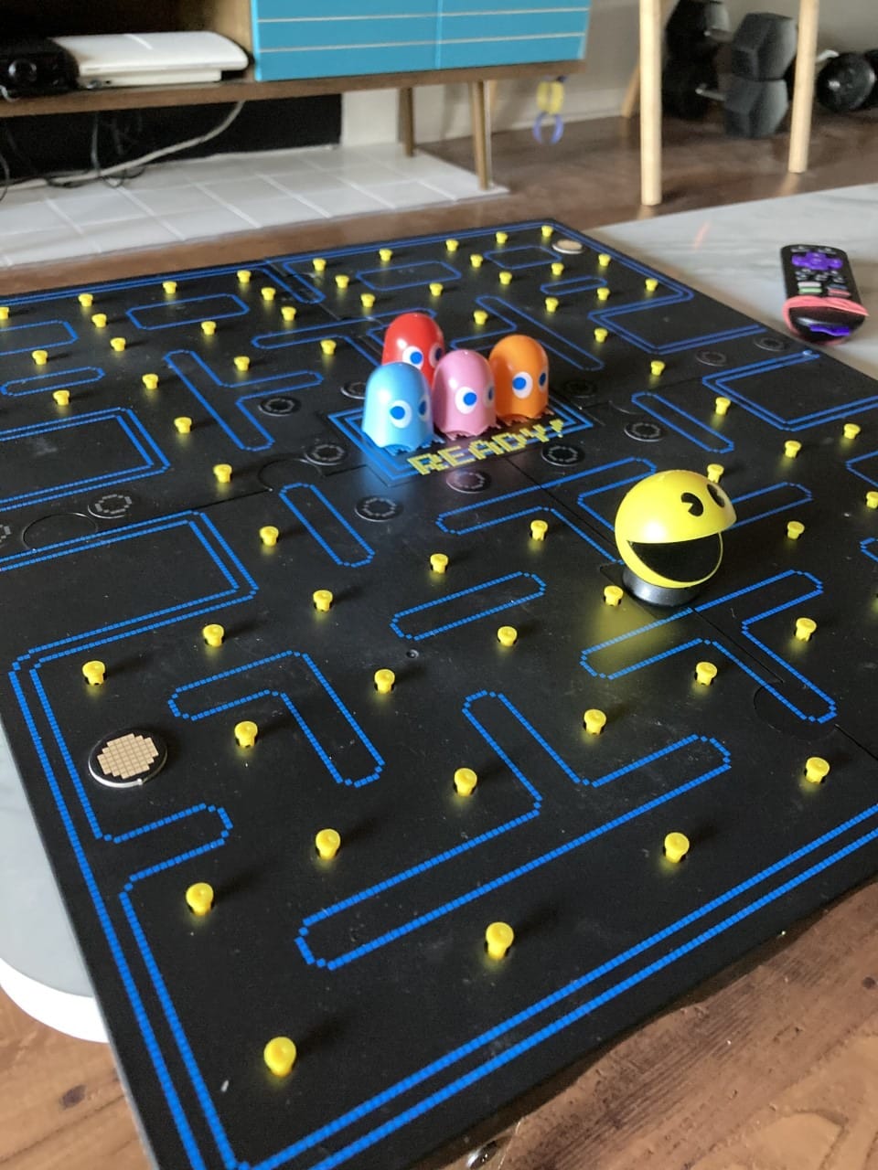Buffalo Games - Pac-Man Game, Play as Pac-Man or Ghost, Built-In Retro Arcade Sounds, Electronic Pac-Man Pawn customer photo 1