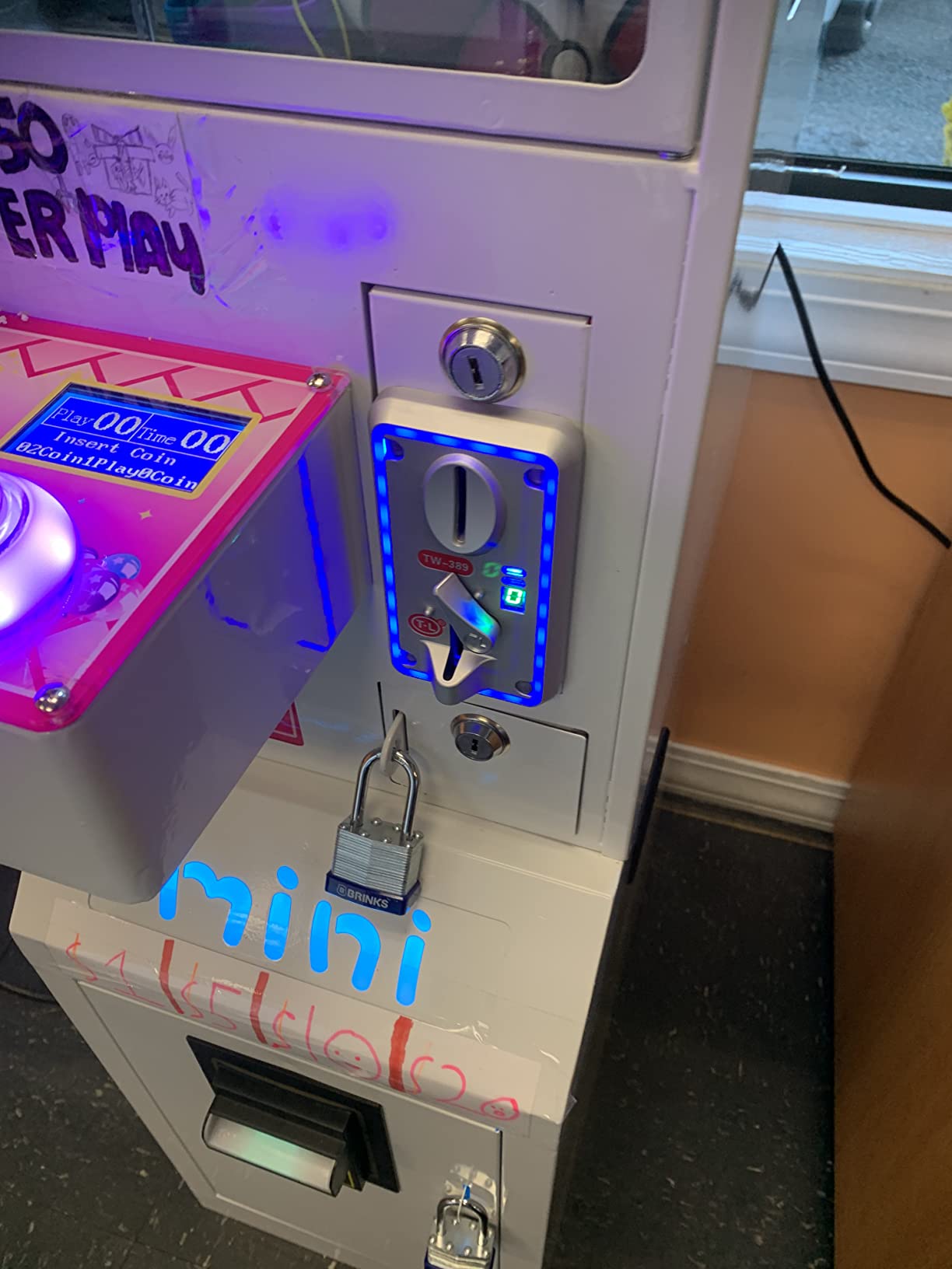 TW-389 Anti Finishing Colorful LED Light Coin Mech Acceptor Coins Selector for Arcade Machines/Toy Vending Machines/Slot Machine customer photo 1