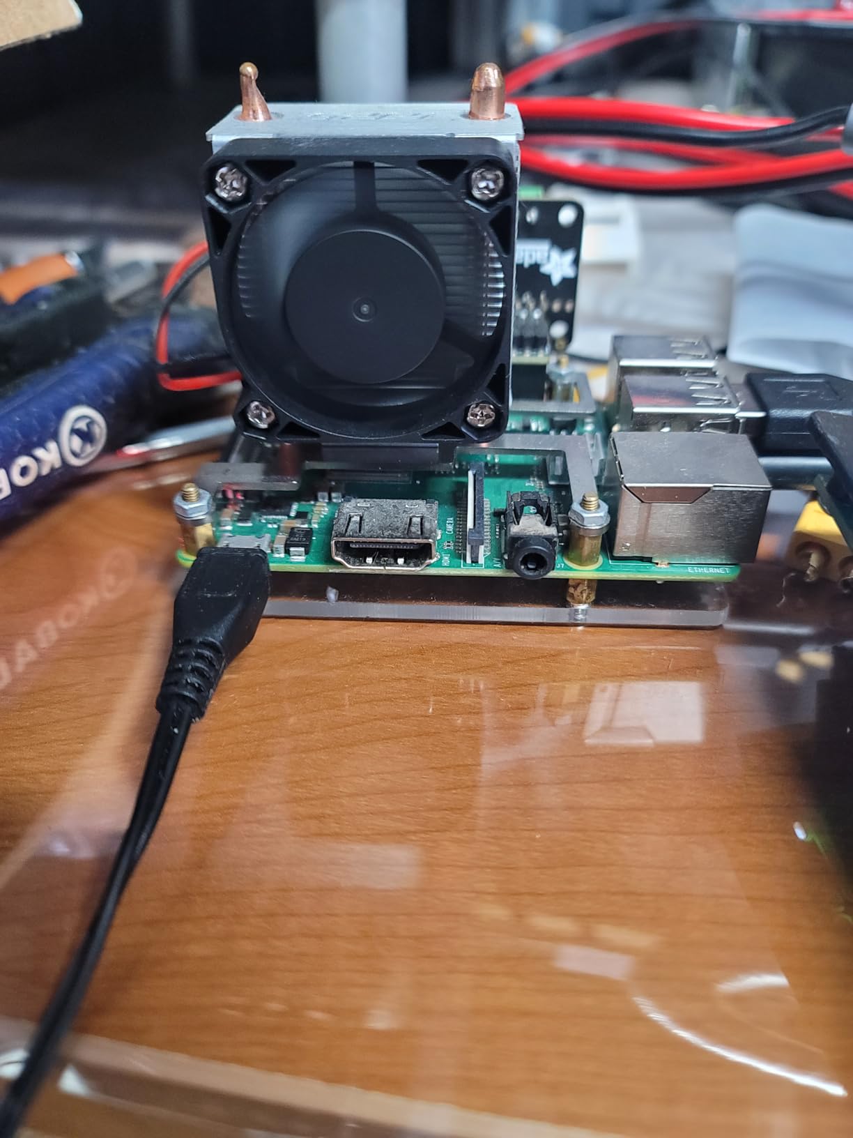GeeekPi ICE Tower Cooler with RGB Cooling Fan and Heatsink for Raspberry Pi 4B/3B+/3B customer photo 2