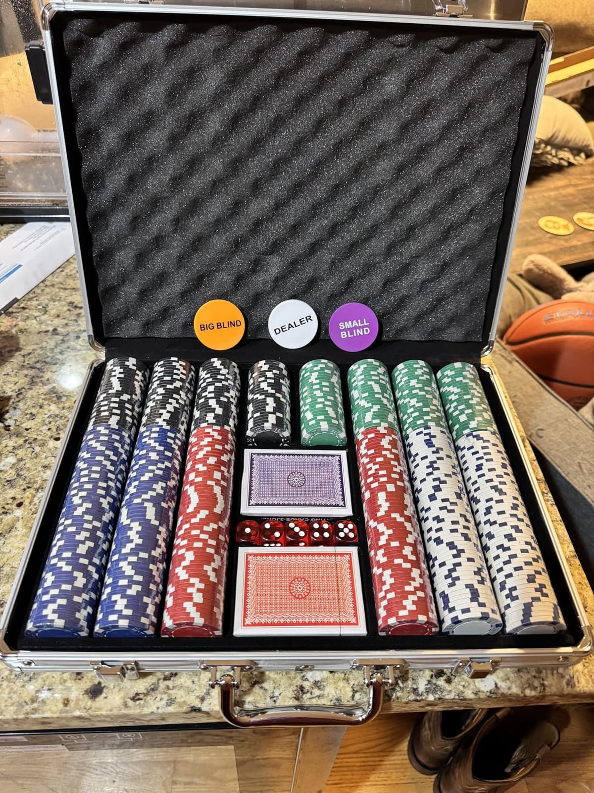 Poker Chip Set - 300PCS Poker Chips with Aluminum Case, 11.5 Gram Chips for TexasHoldem Blackjack customer photo 2