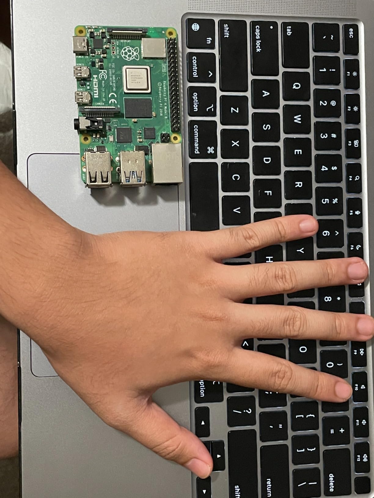 Raspberry Pi 4 Computer Model B 8GB Single Board Computer Suitable for Building Mini PC/Smart Robot/Game Console/Workstation/Media Center customer photo 2