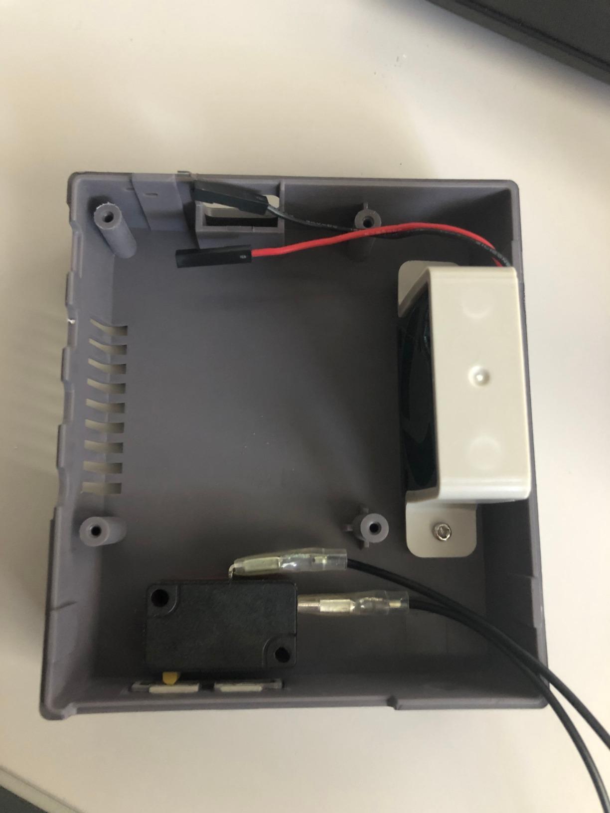GeeekPi Case for Raspberry Pi 4, Pi 4 Case with Cooling Fan and Pi 4 Heatsink, Retro Gaming Game4Pi Case for Raspberry Pi 4 Model B/4B customer photo 2