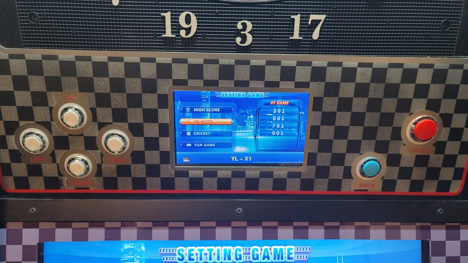 Heavy Duty Electronic Coin Operated Take Aim Dart Machine with 23