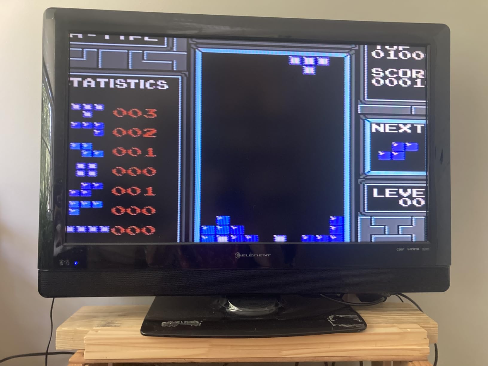 Hyperkin RetroN 1 AV Gaming Console for NES (Gray) customer photo 1