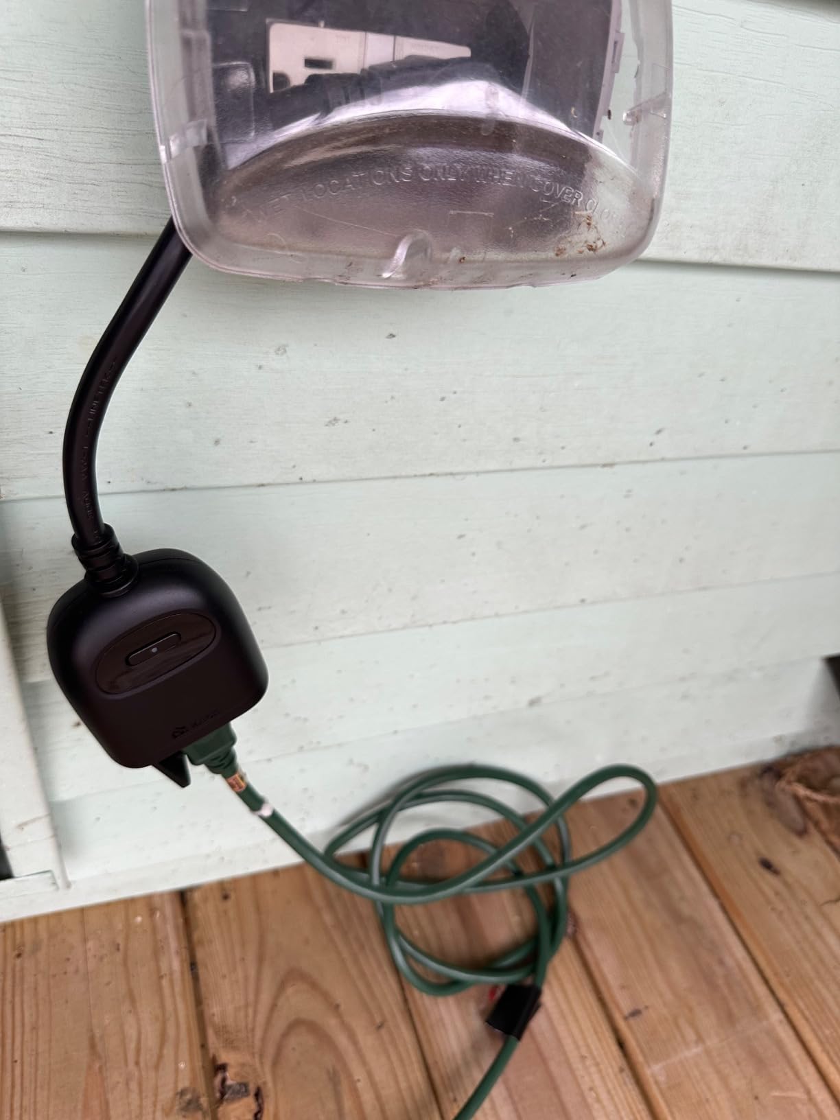 Kasa Outdoor Smart Plug KP401, Smart Home Wi-Fi Outlet Timer, 15A/1875W, IP64 Weather Resistance, Compatible with Alexa, Google Home & SmartThings, No Hub Required, ETL Certified customer photo 1
