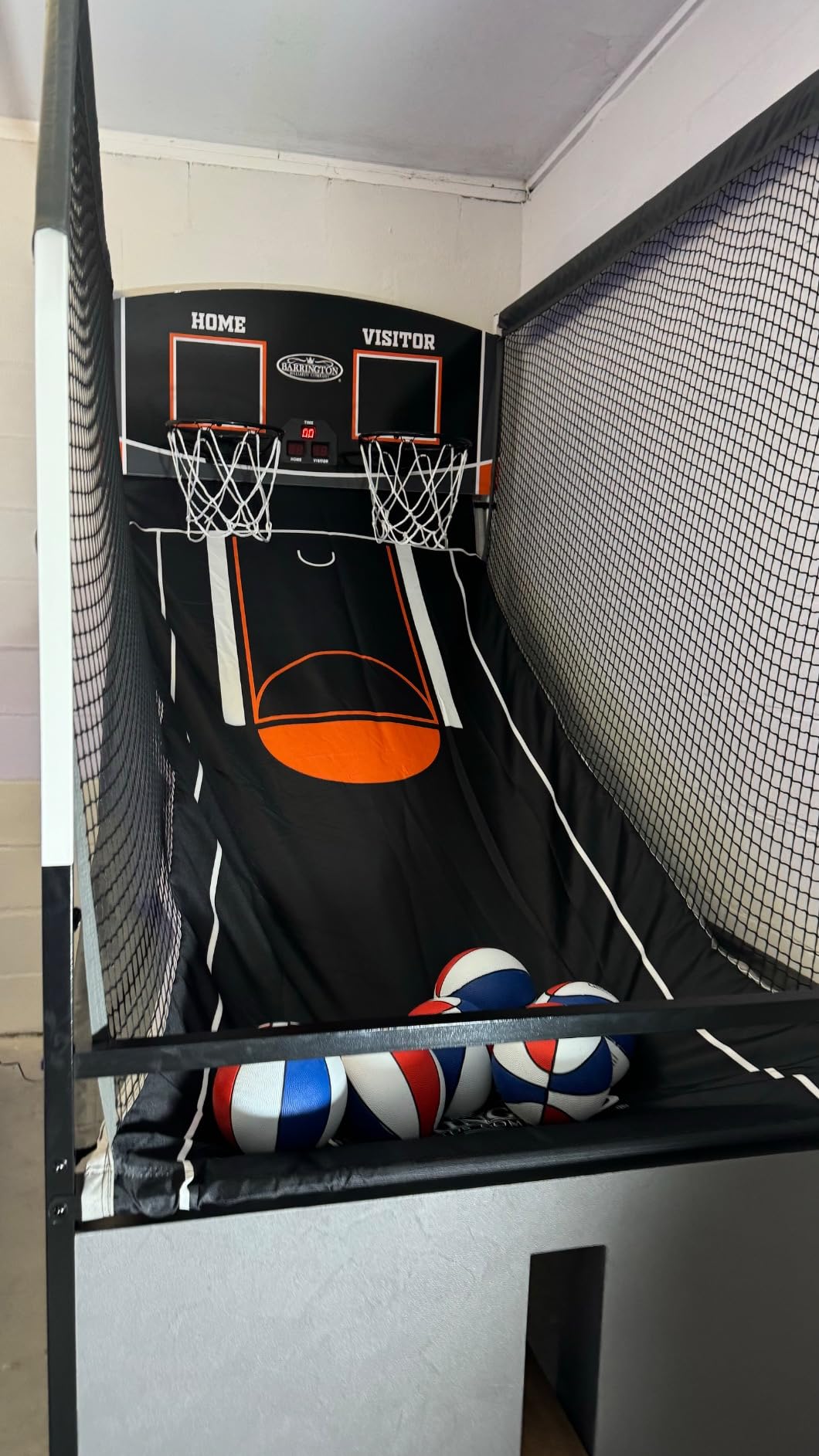 Barrington Billiards Urban Collection Arcade Basketball Game with Electronic Scoring and 7-inch Basketball Set, White customer photo 1