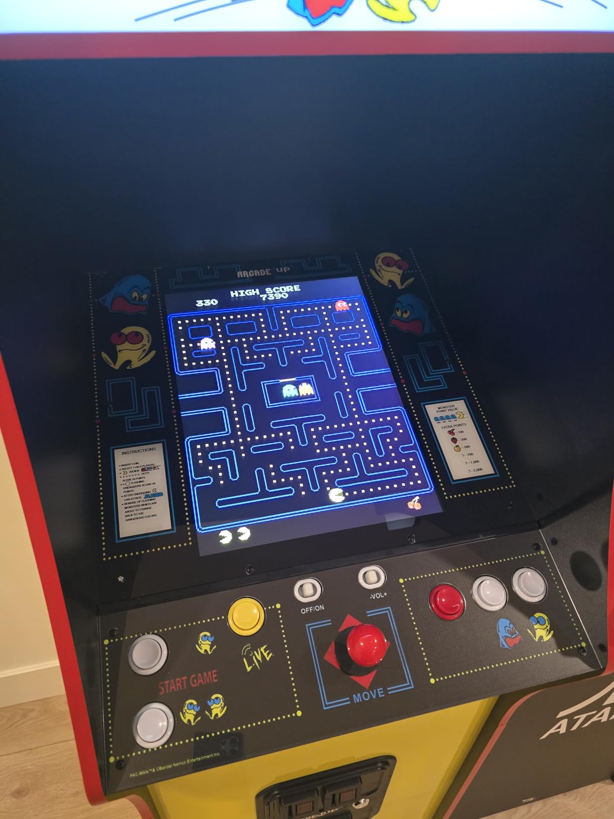 Ms. Pac-Man Class of '81 Deluxe Arcade, 12 Retro Games customer photo 2