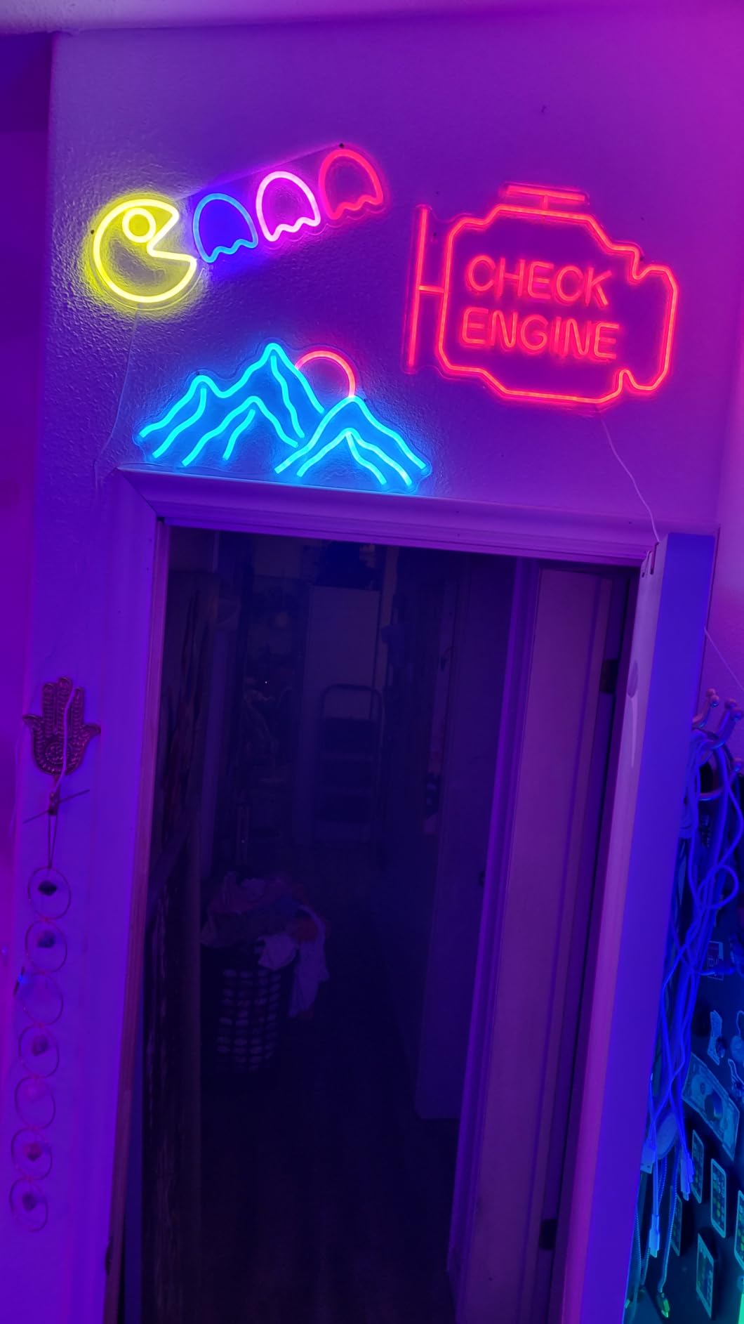 Game Neon Sign Ghost Led Neon Lights Neon Signs for Bedroom Wall 17x6 inches Retro Arcade Decor with USB/Switch Ghost Neon light for Gaming Room Man Cave Birthday Halloween Christmas Gift customer photo 2