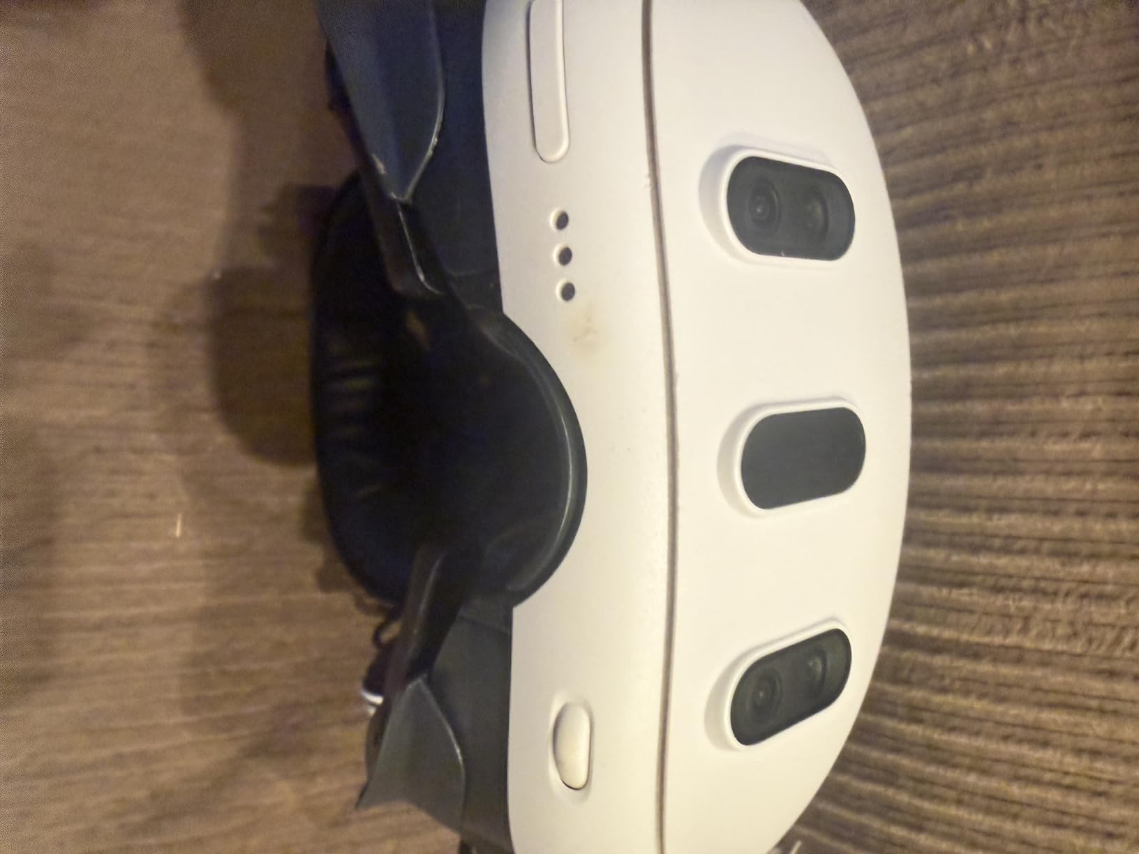 Meta Quest 3 512GB | VR Without Wires - Gorilla Tag Cardboard Monkenaut Bundle - Amazon Exclusive - Access to 100+ Games with a 3-Month Trial of Meta Horizon+ Included customer photo 2