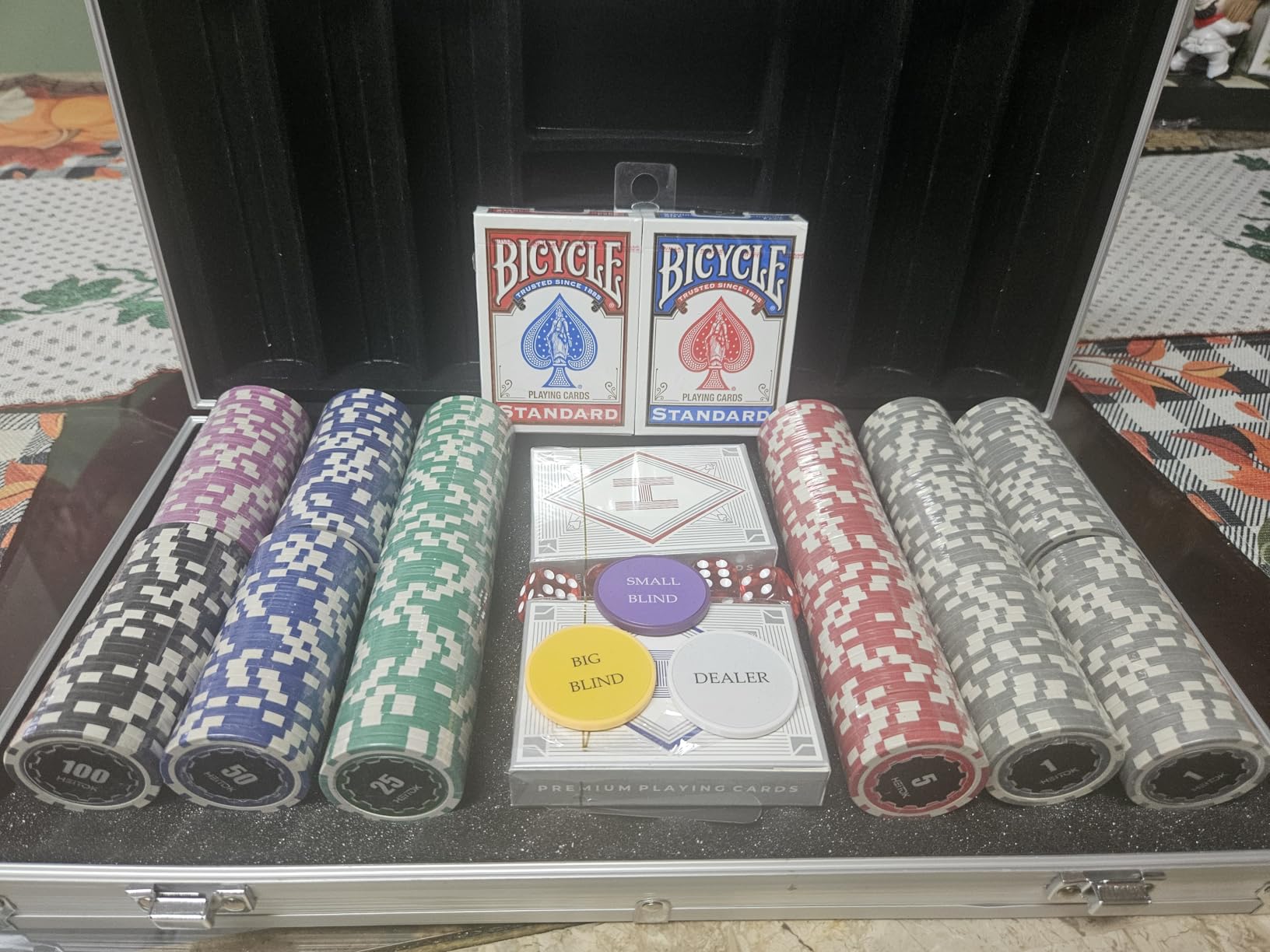HEITOK 500-Piece Poker Chip Set for Texas Hold'em Card Game | 11.5g weighted feel for Texas Holden and Blackjack tables, built for quick rounds, longer sessions and at-home hosting customer photo 1
