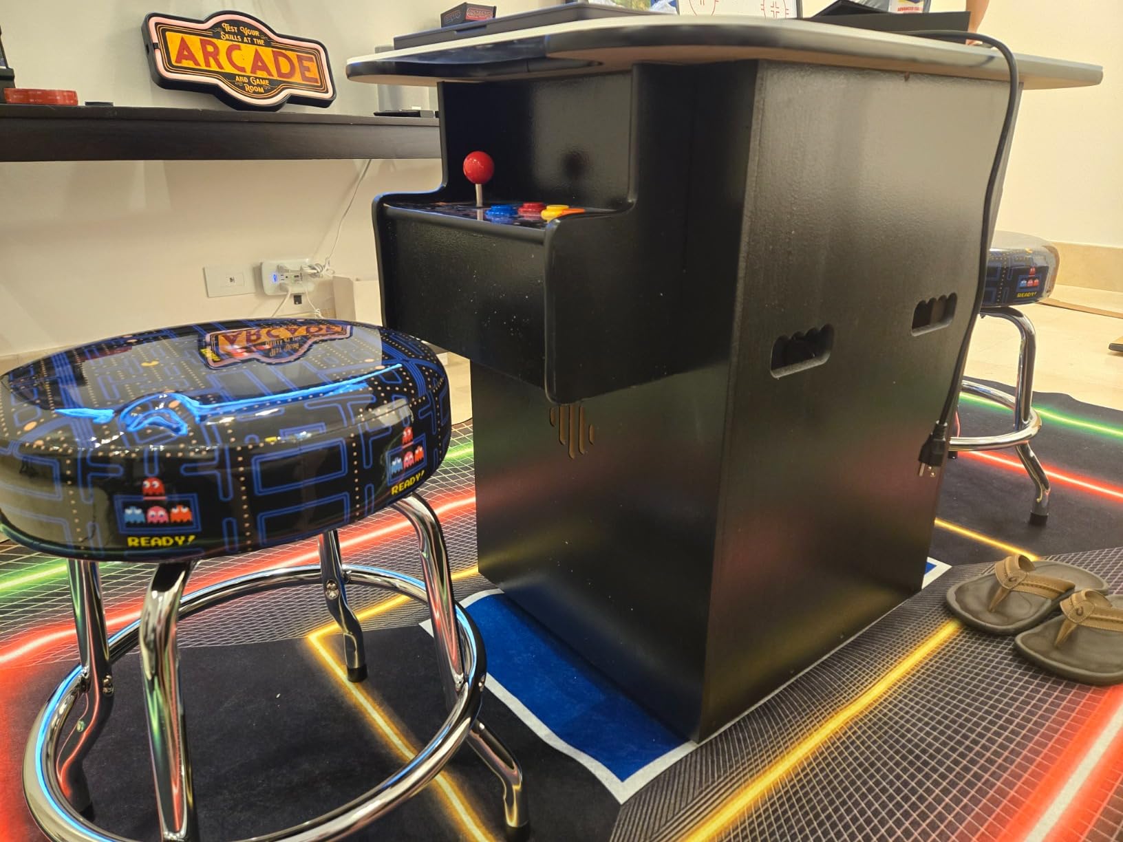 516-Game Full Size Cocktail Arcade Machine - 2 Player Retro Arcade Table with LCD Screen, Joysticks & Buttons - Classic Arcade Cabinet for Home or Game Room customer photo 1