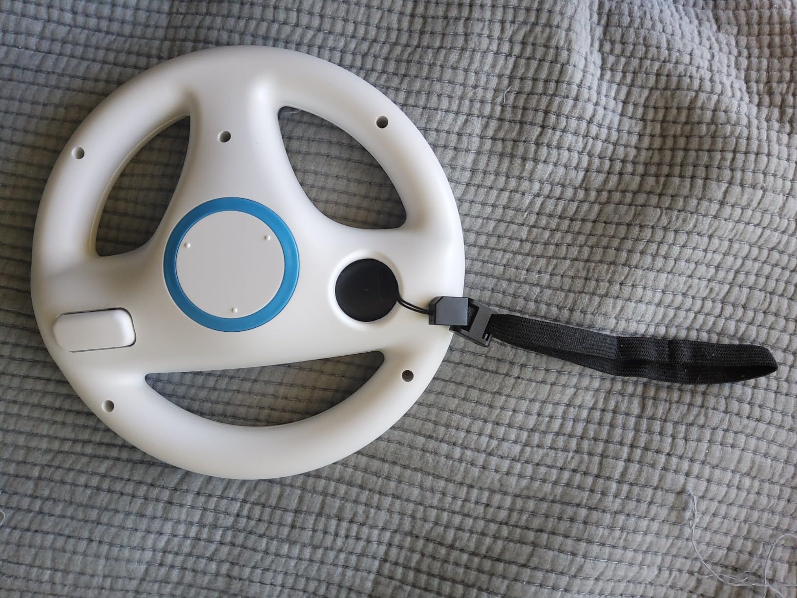 DTianSir 4-Pack Wii Steering Wheel and Zapper Gun Set - Compatible with Wii & Wii U Remote (2 Steering Wheels + 2 Light Gun Triggers) customer photo 1