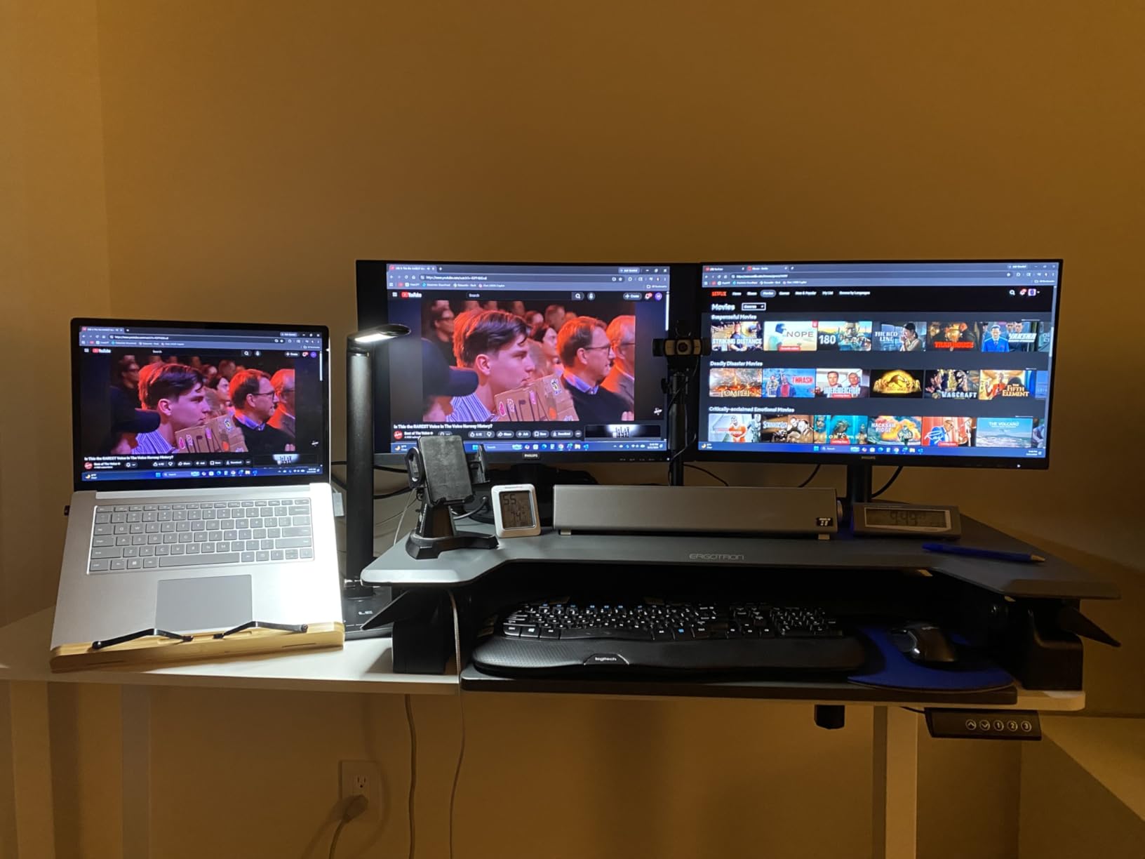 Veken 55 Inch Large Electric Standing Desk, Gaming Table, White customer photo 2