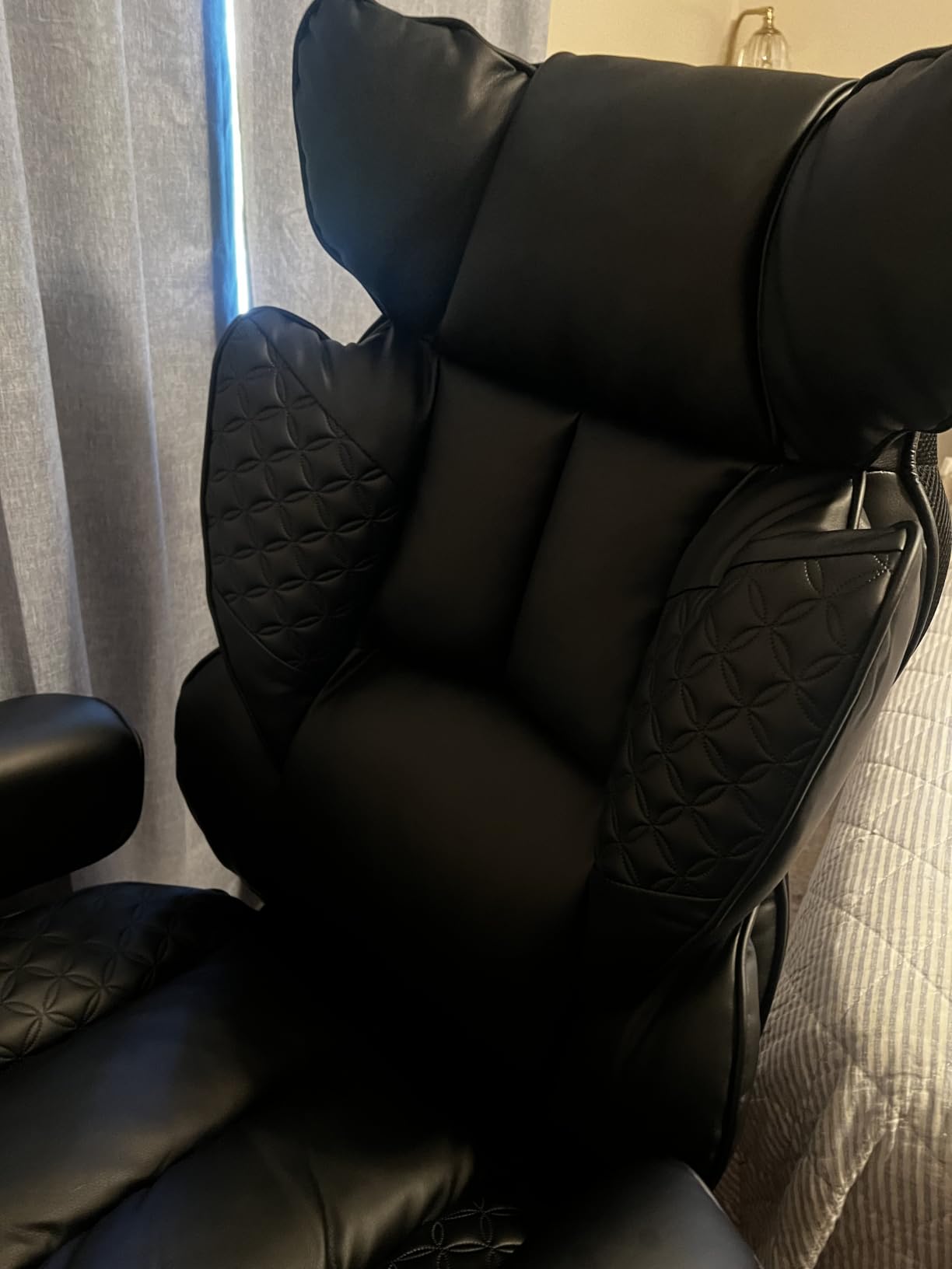 GTPLAYER Big and Tall Gaming Chair 400lbs Heavy Duty Office Chair with Foot Rest & Ergonomic Pocket Spring Lumbar Support, High Back 3D Saddle Shaped Cushion for Back Pain Relief, Matte-Black customer photo 2