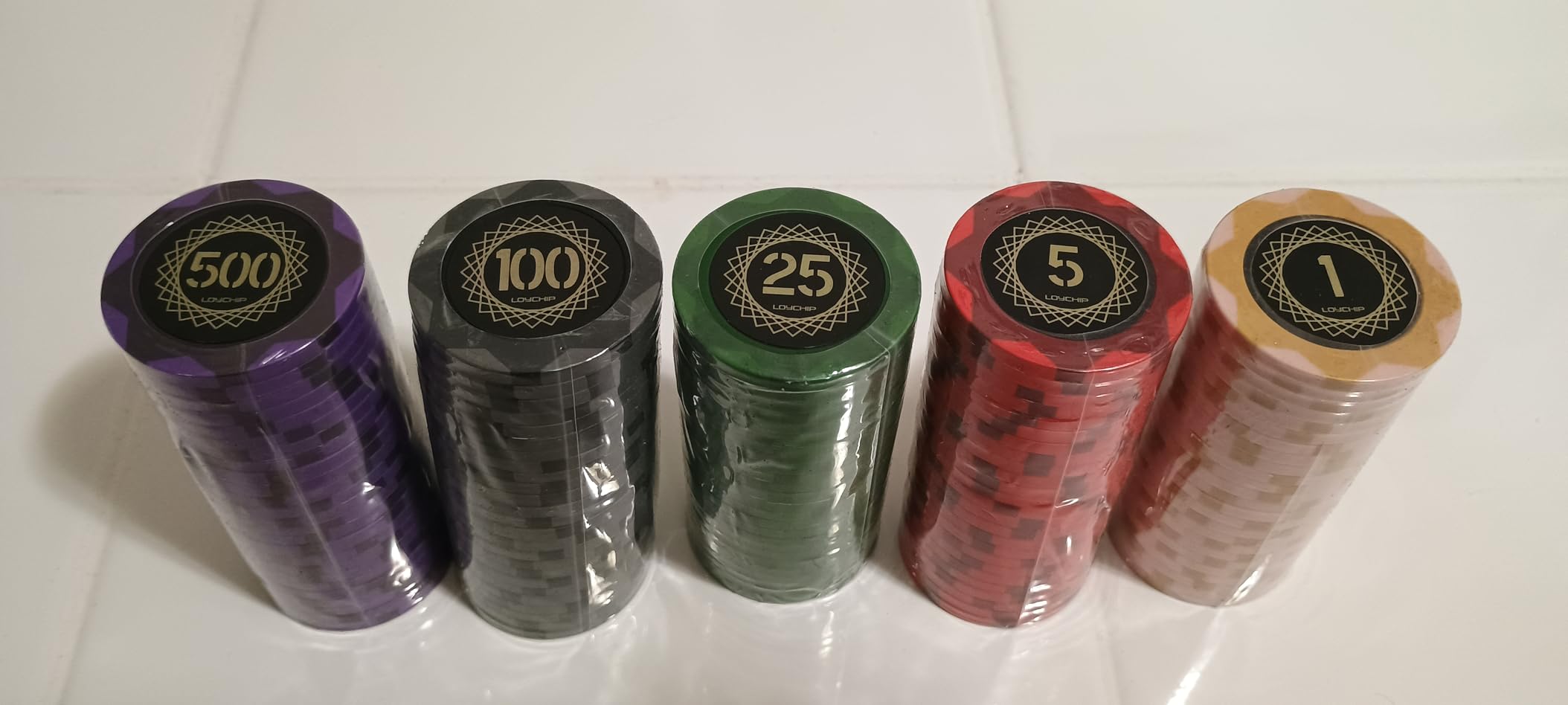 300 pcs Poker Chips Set 14g Clay Composite Denominations Case | 2-8 players with numbered values 1/5/25/100/500, 2 decks, 5 dice, Blackjack and card game nights customer photo 1