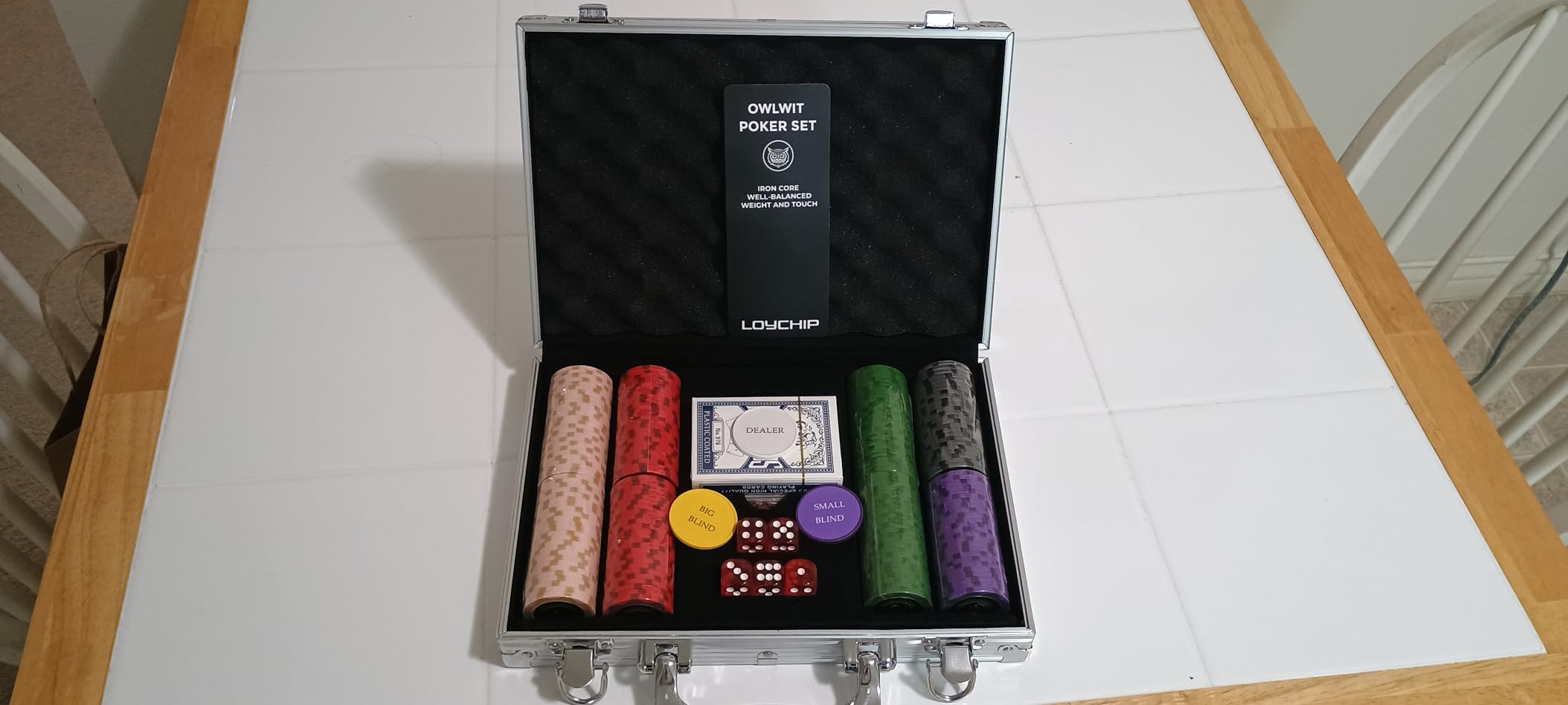 300 pcs Poker Chips Set 14g Clay Composite Denominations Case | 2-8 players with numbered values 1/5/25/100/500, 2 decks, 5 dice, Blackjack and card game nights customer photo 2