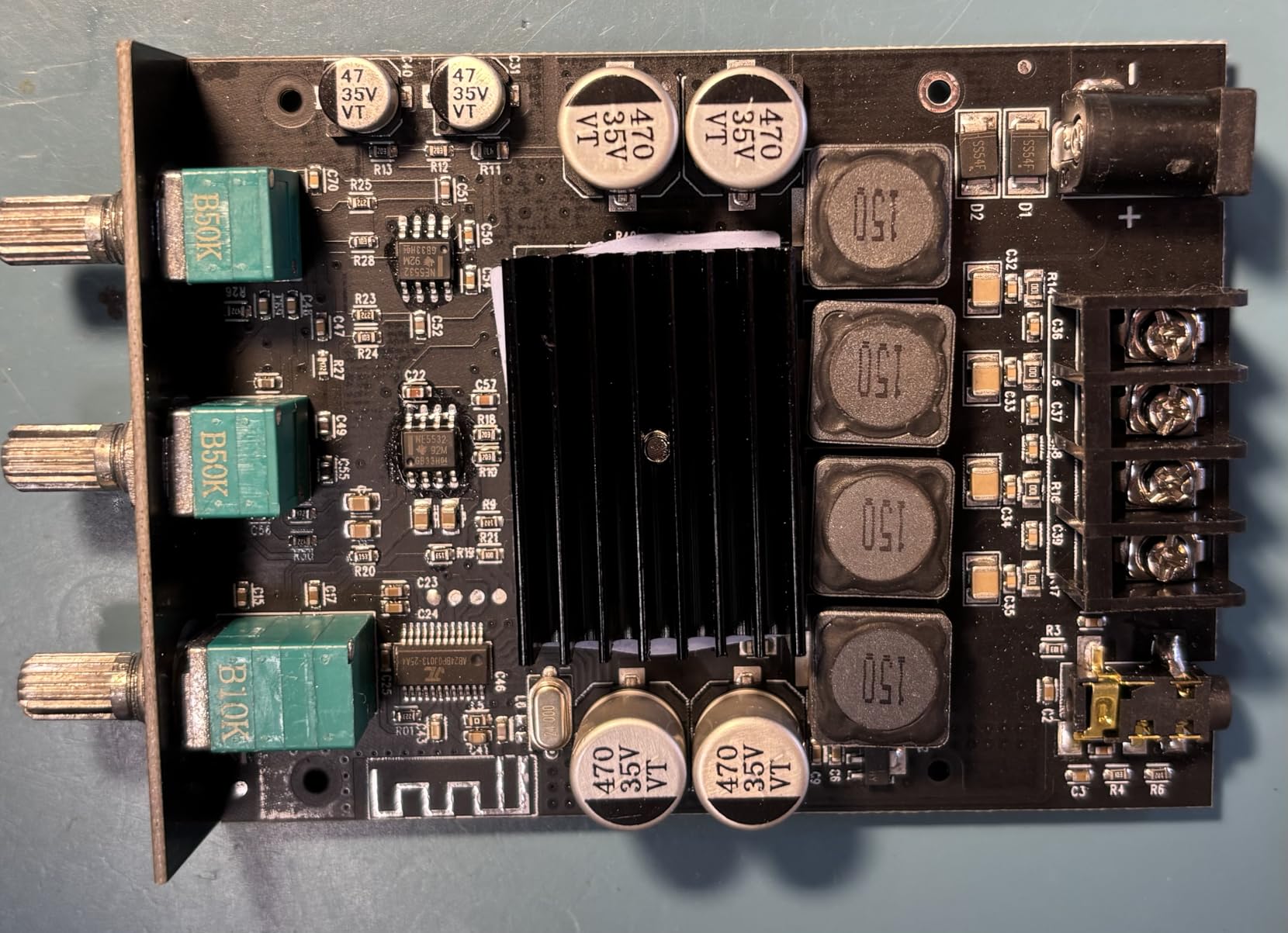 ZK-1002T 100W+100W Bluetooth Amplifier Board with Treble and Bass Control, 2.0 Channel TPA3116D2 customer photo 1