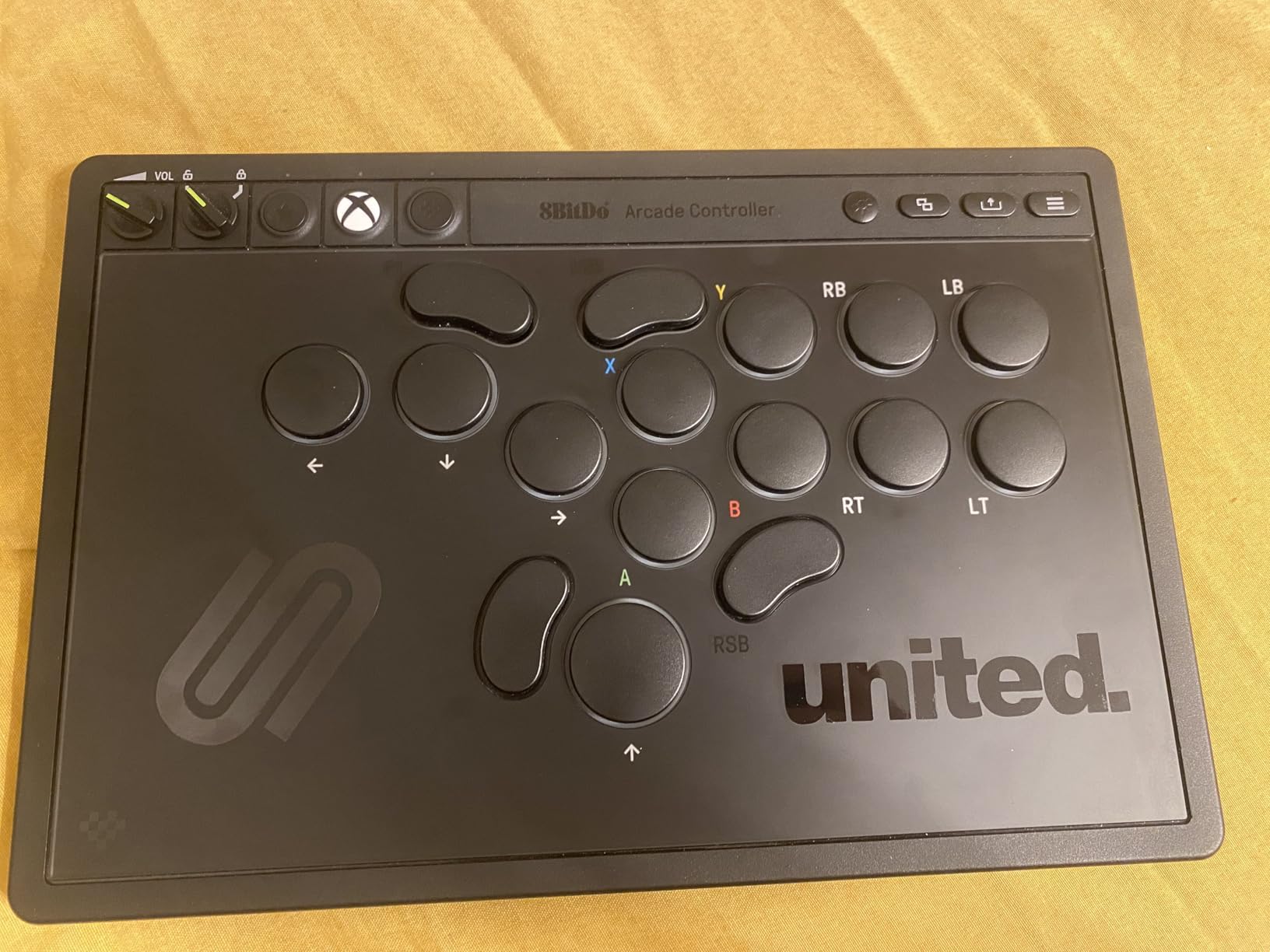 8BitDo All-Button Arcade Controller for Xbox Series X|S, Xbox One & PC, 2.4G Wireless, Low-profile Mechanical Switches, Programmable Buttons, Hot-swappable PCB, RGB Lighting - Officially Licensed customer photo 1