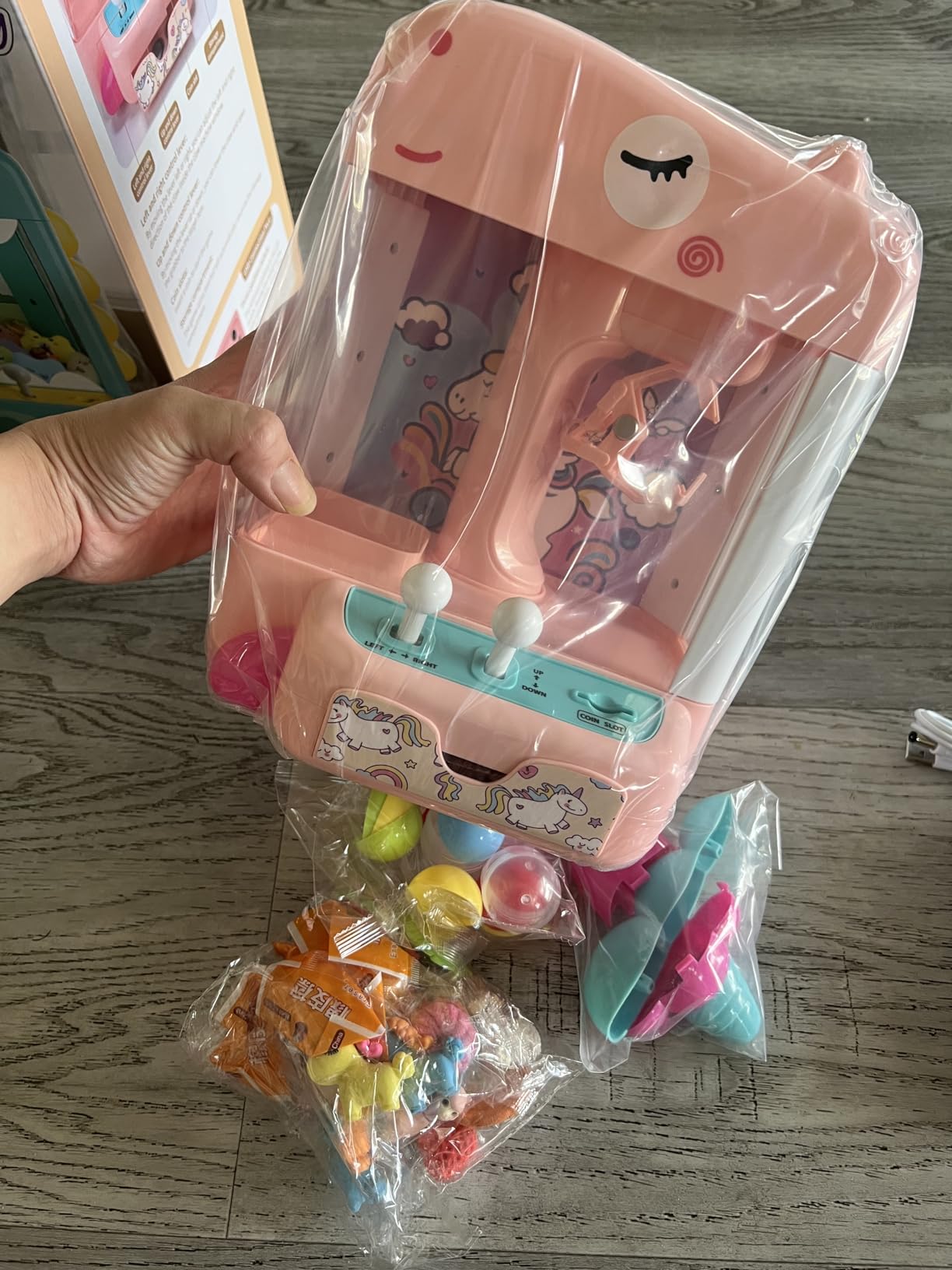 Skirfy Claws Machines for Kids Age 6+, Mini Vending Machines Girls Unicorns Toys with Sound & 20 Mini Plush Toys,Arcades Game Indoor Toy for Home Party Birthday customer photo 2