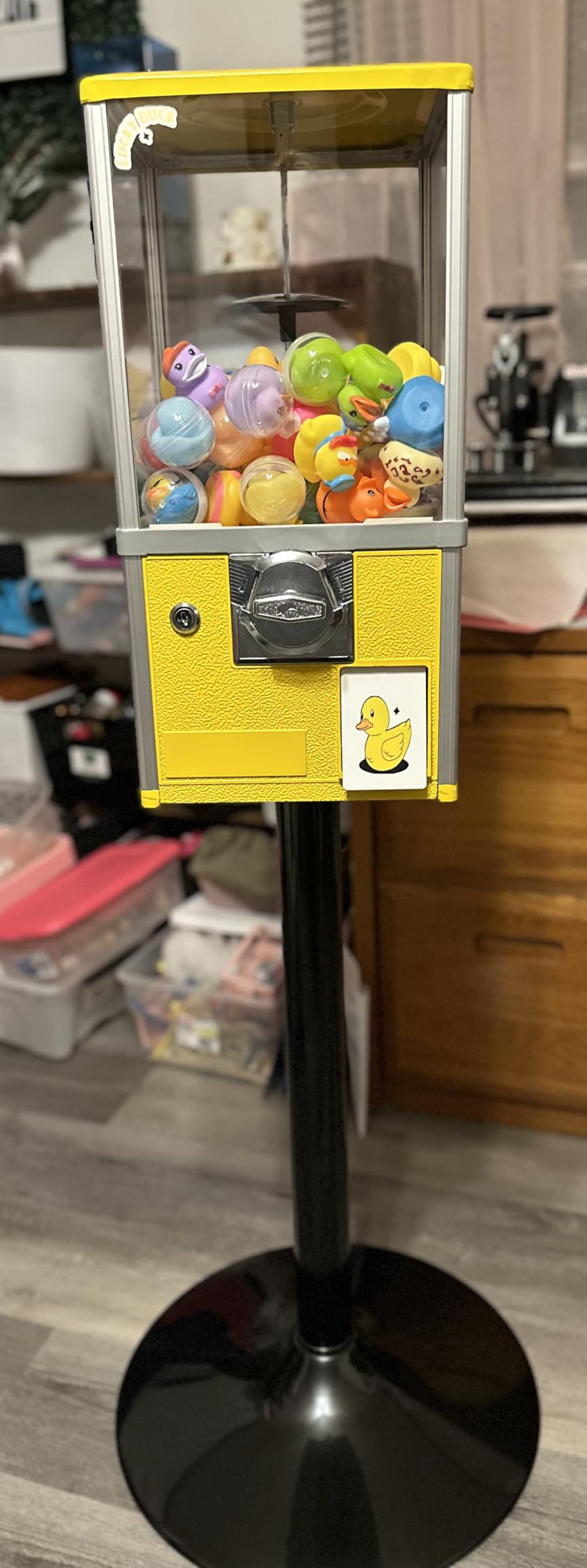 25-Cent Vending Machines, Coin Operated Commercial Large Capacity Gumball Machine Commercial Mini Dispenser Prize Machine for Game Stores Retail Stores & Amusement Parks (Yellow) customer photo 1