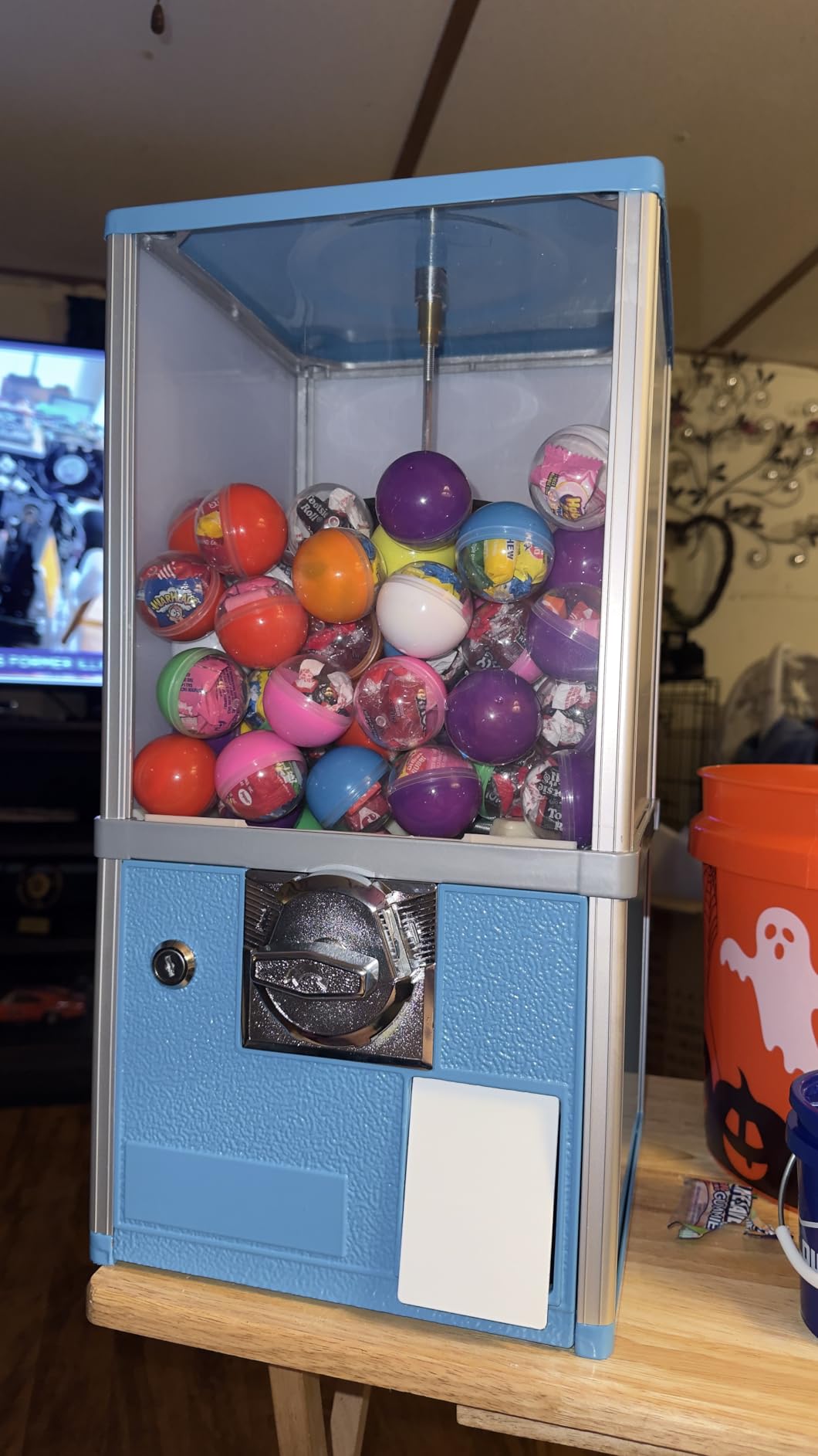 25-Cent Vending Machines, Coin Operated Commercial Large Capacity Gumball Machine Commercial Mini Dispenser Prize Machine for Game Stores Retail Stores & Amusement Parks (Yellow) customer photo 2
