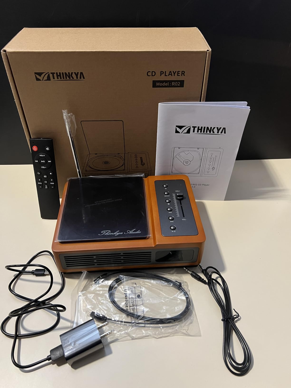 R02 Retro Bluetooth CD Player with FM Radio customer photo 2