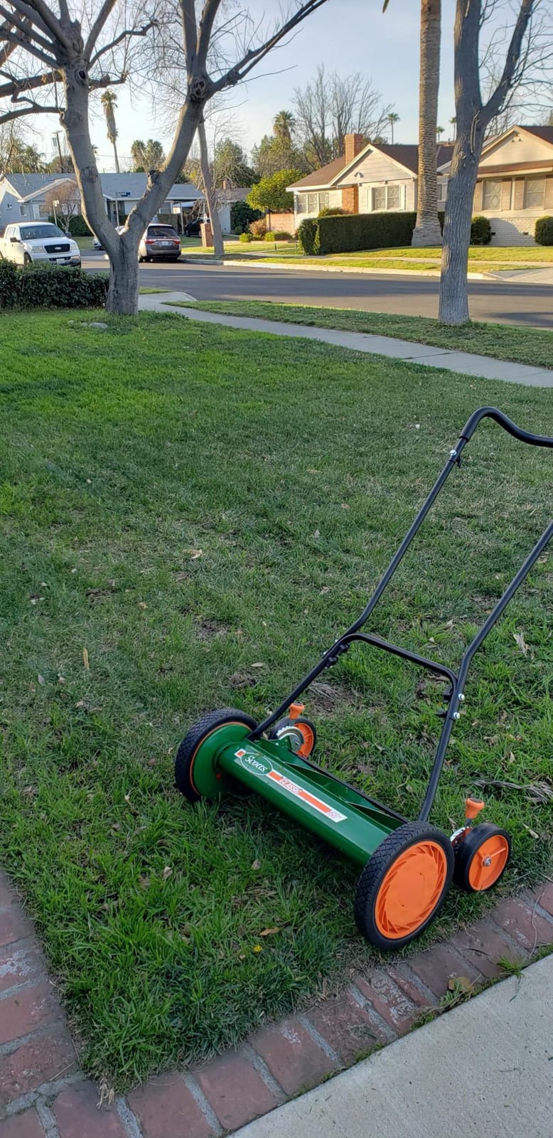 Scotts 2000-20S 20-Inch 5-Blade Push Reel Lawn Mower, Green customer photo 2