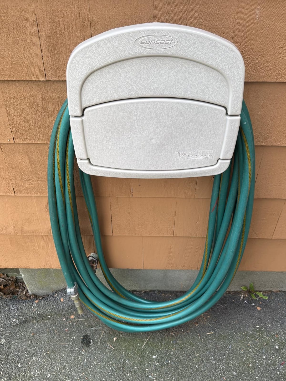 Suncast CPLDHH15000 Deluxe Garden Hangout with 150-Foot Capacity And Enclosed Storage Compartment, DHH150 Hose Hanger, No Size, Light Taupe customer photo 2