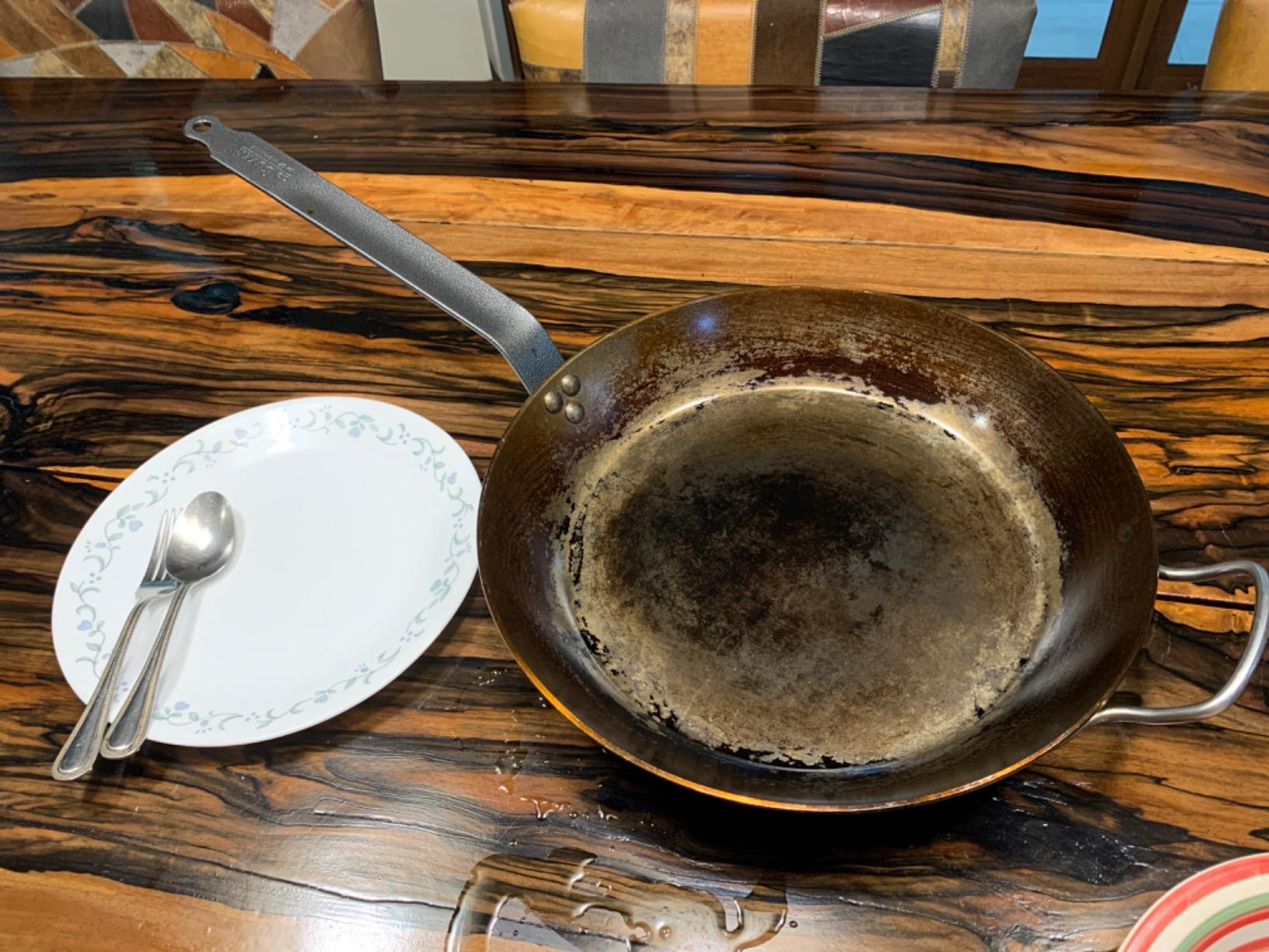 DE BUYER 5110.20 Carbone Plus Heavy Quality Steel Round Lyonnaise Frying Pan, 20 cm Diameter customer photo 1