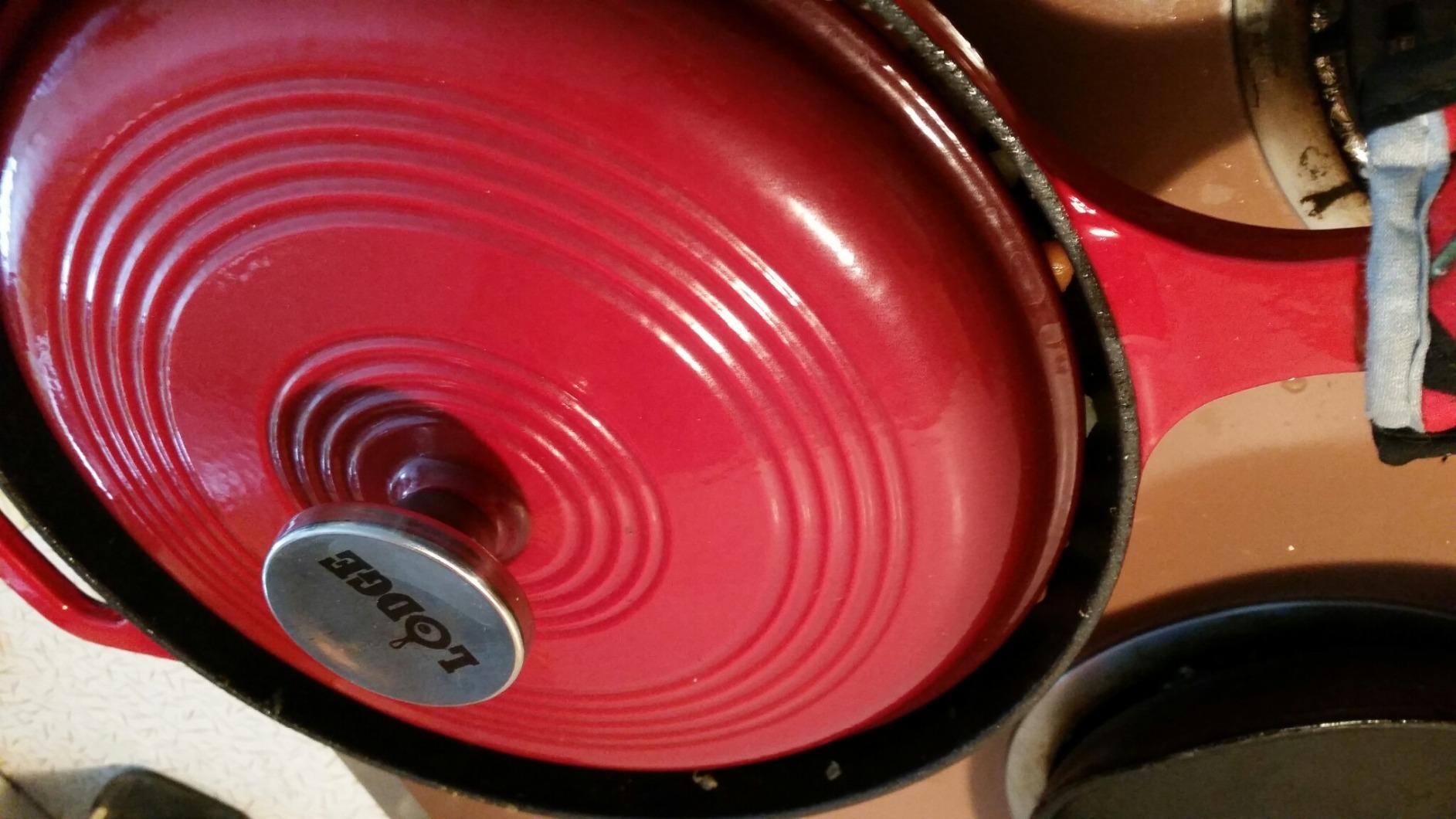 Lodge Essential Enamel Cast Iron Skillet, 11 Inches, Red customer photo 1