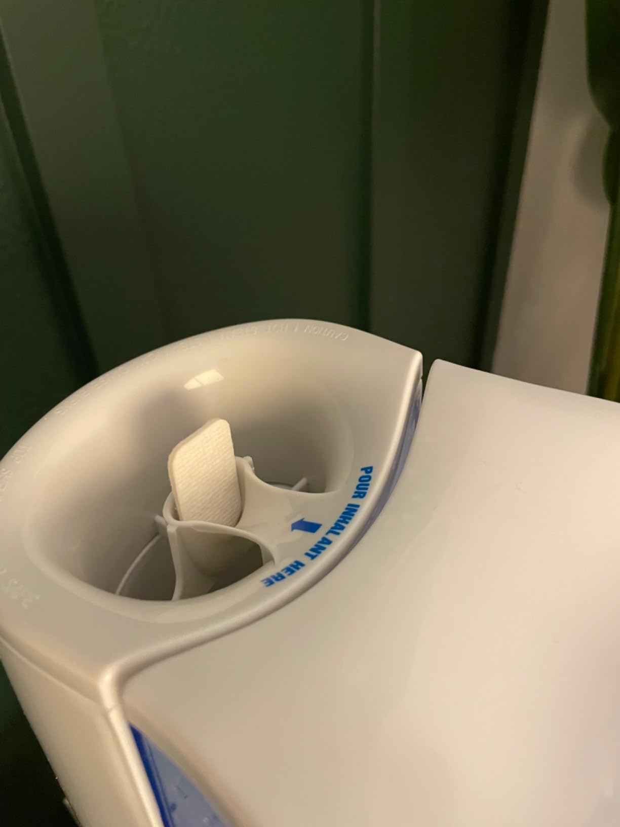 Vicks Warm Mist Humidifier for Small to Medium Rooms, White customer photo 2