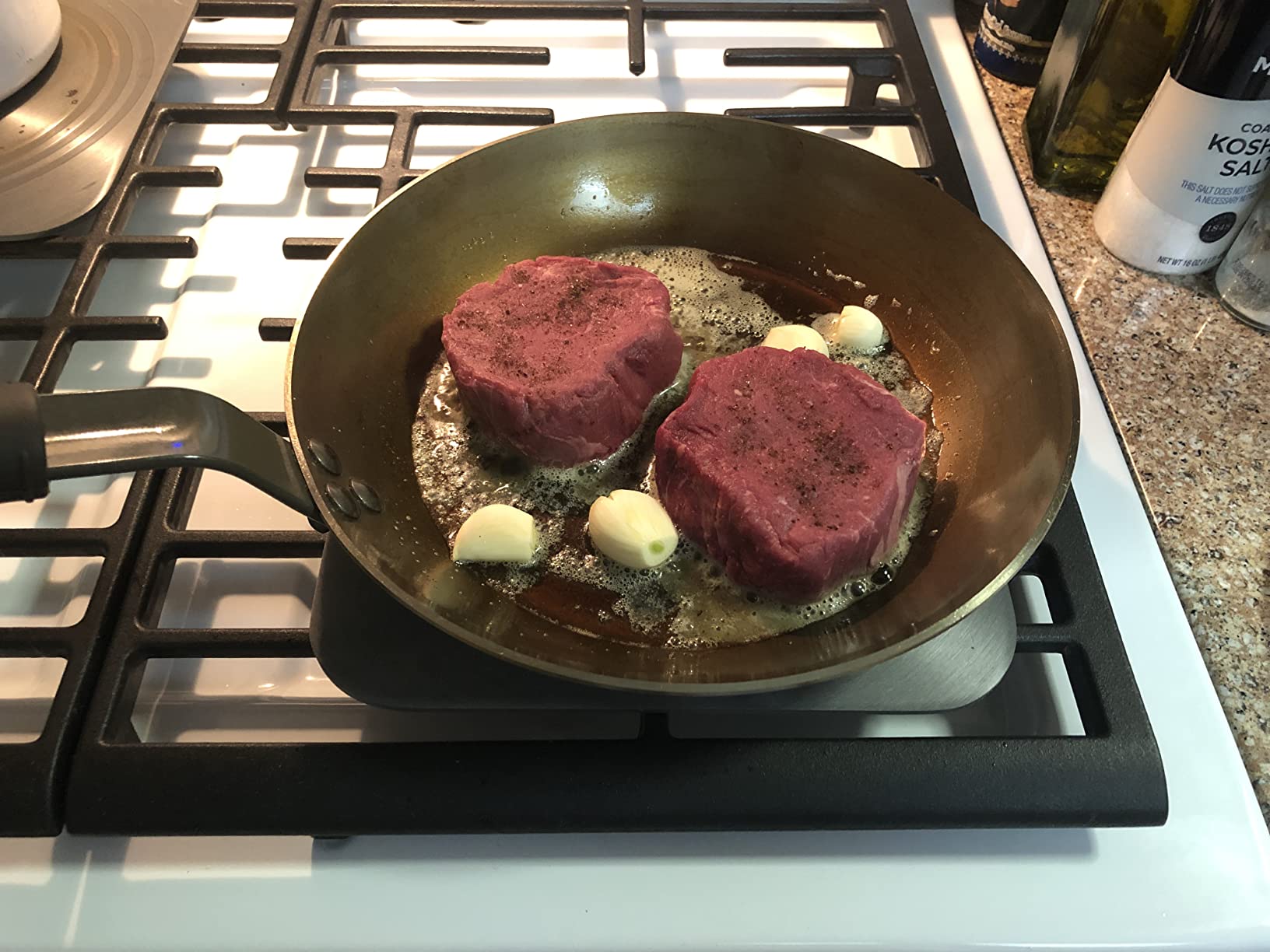 de Buyer MINERAL B Carbon Steel Fry Pan - 9.5” Diameter, 6.9” Cooking Surface - Ideal for Searing, Sauteing & Reheating - Naturally Non-Stick Finish - Made in France customer photo 2