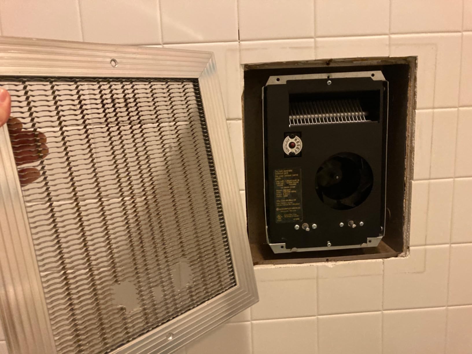 Cadet Com-Pak Bath Electric Wall Heater Complete Unit with Thermostat and Timer (Model: CBC103TW, Part: 65101), 3415 BTU, 240/120 Volt, 1000 Watt, White customer photo 2