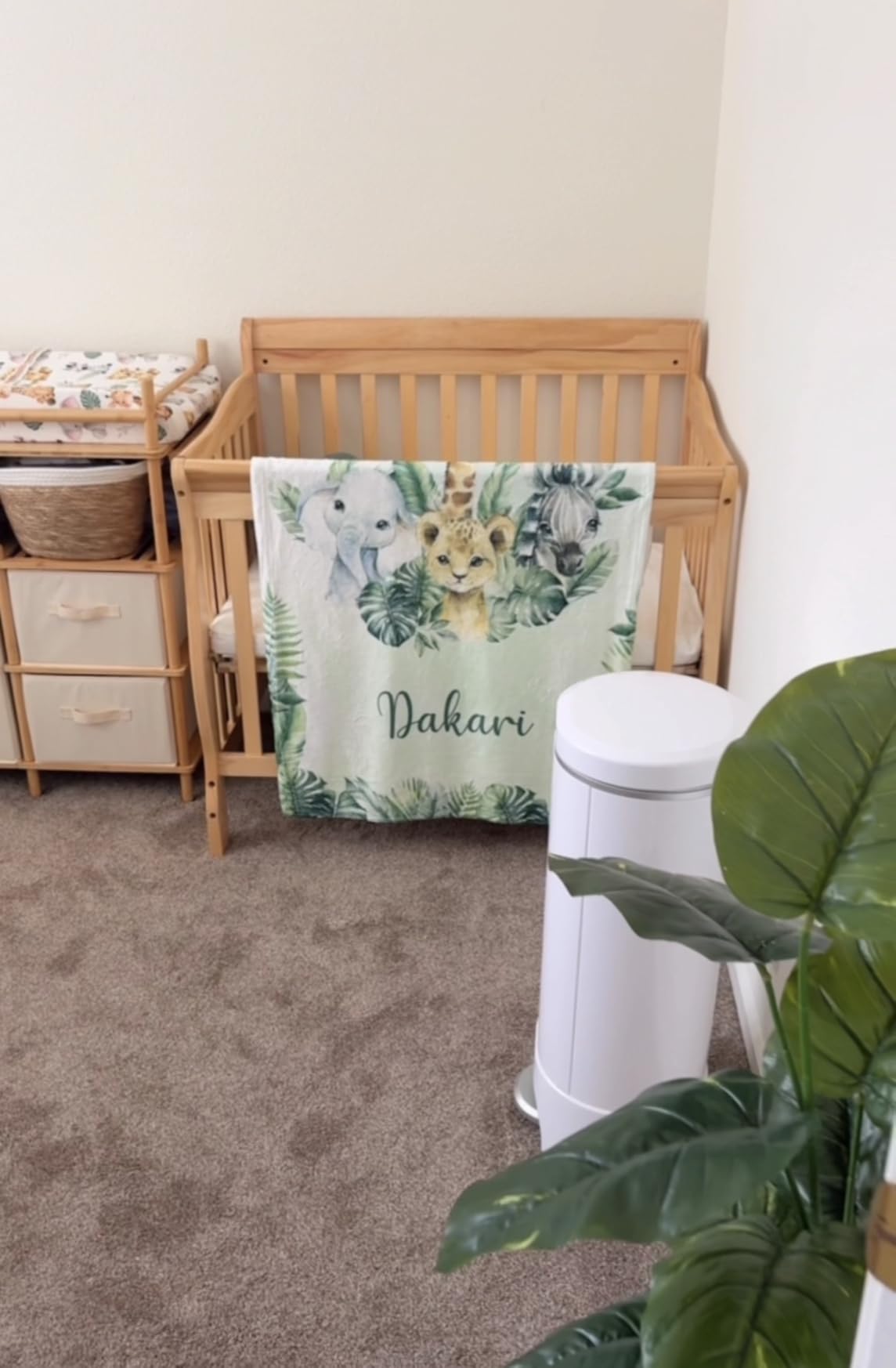 Dream On Me 4-in-1 Mini Baby Crib for Small Spaces, Aden, White customer photo 1