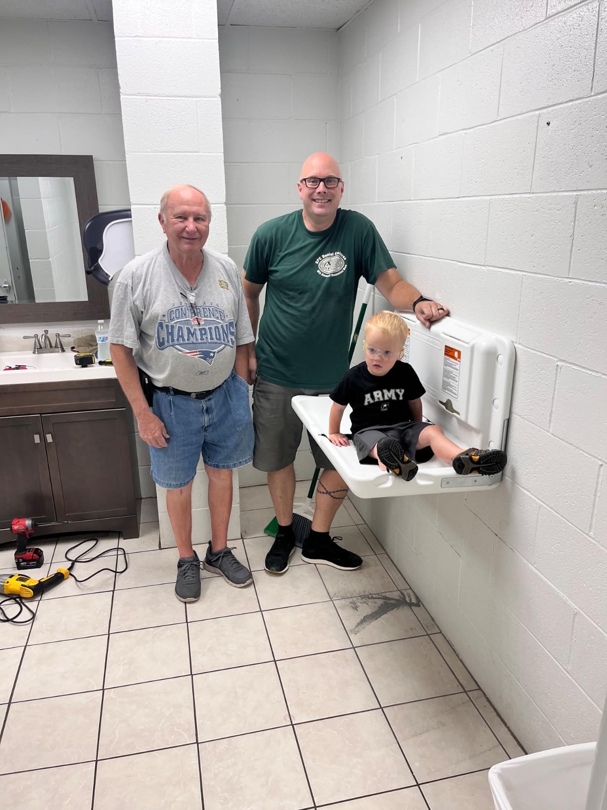 ECR4Kids Horizontal Wall-Mounted Baby Changing Station customer photo 2