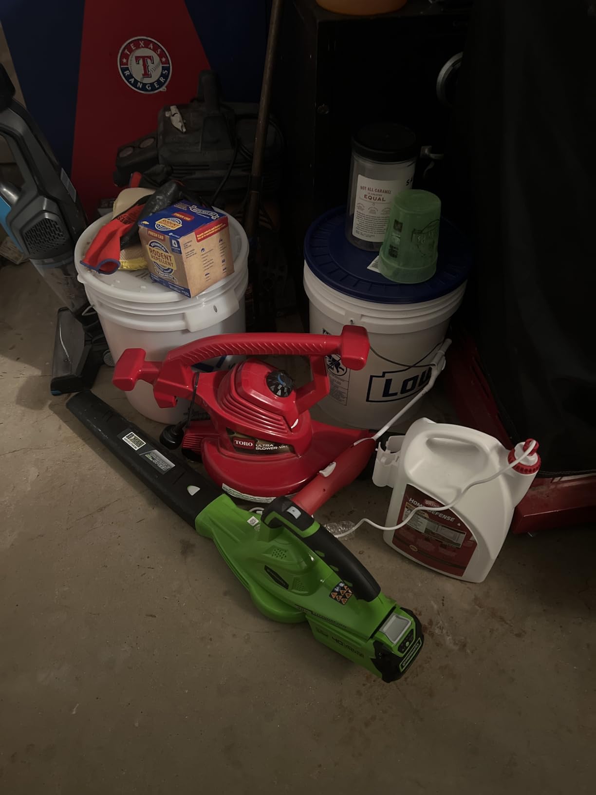 Greenworks 40V Cordless Leaf Blower, 135 CFM, 2.0 Ah Battery and Charger customer photo 1
