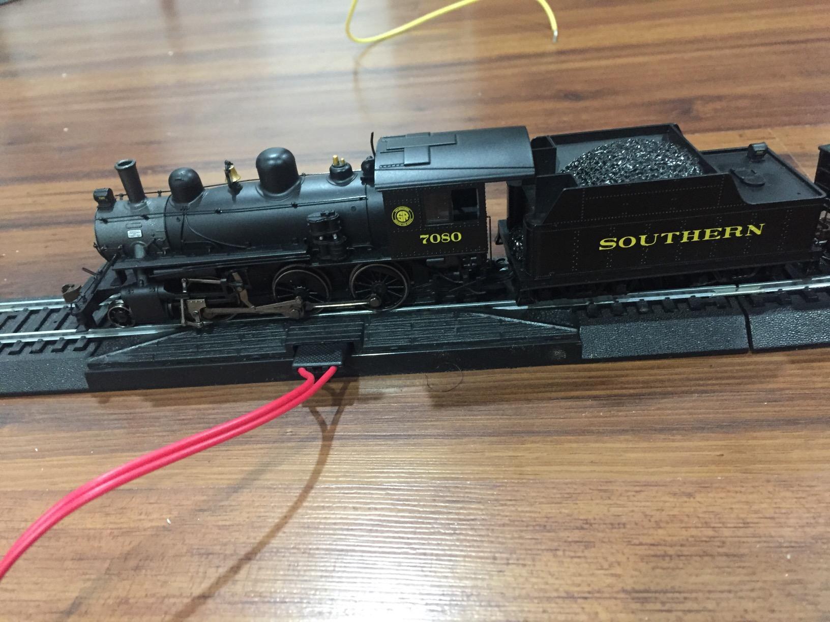 Bachmann Trains Echo Valley DCC Sound Ready to Run Electric Train HO Scale customer photo 2