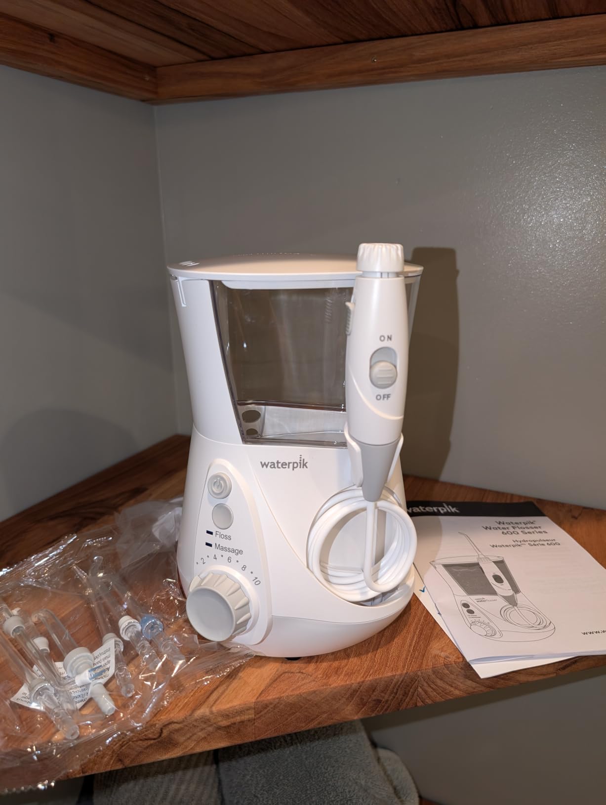 Waterpik Aquarius Countertop Water Flosser with 10 Settings, 7 Tips, White customer photo 2