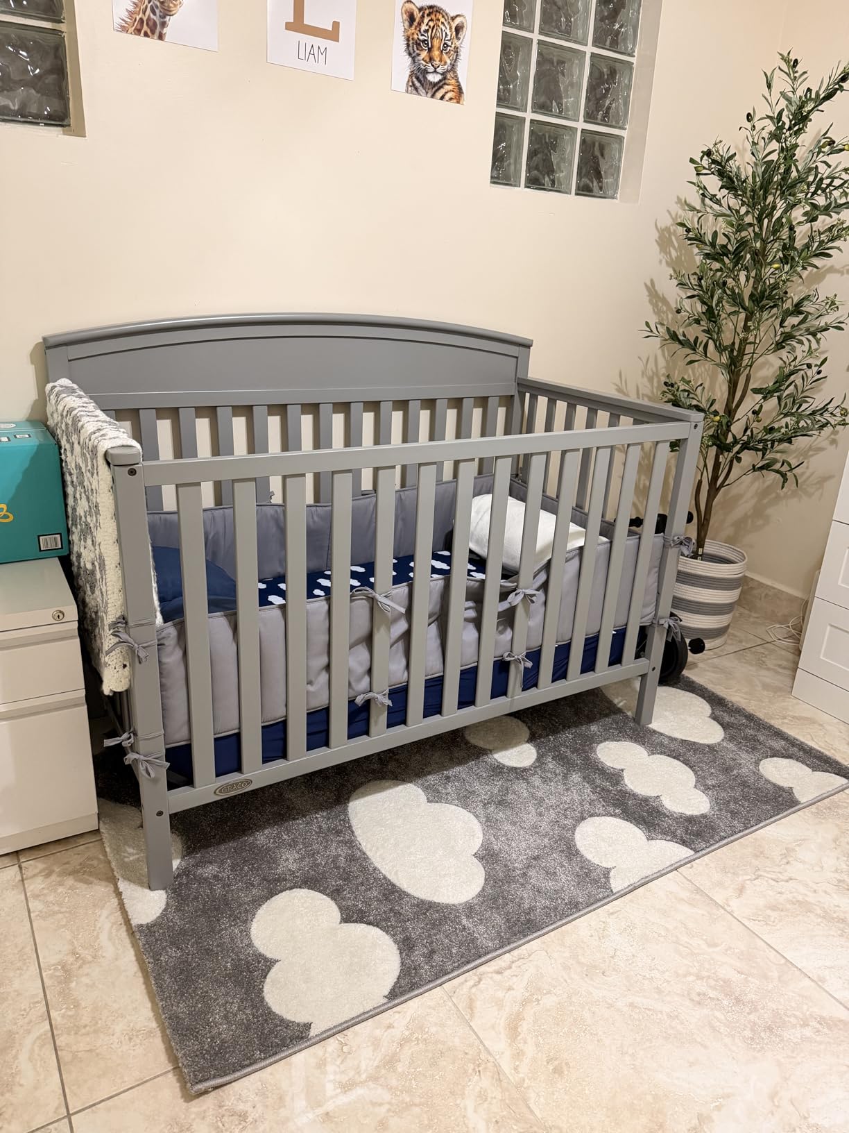 Graco Benton 5-in-1 Convertible Crib, White customer photo 2