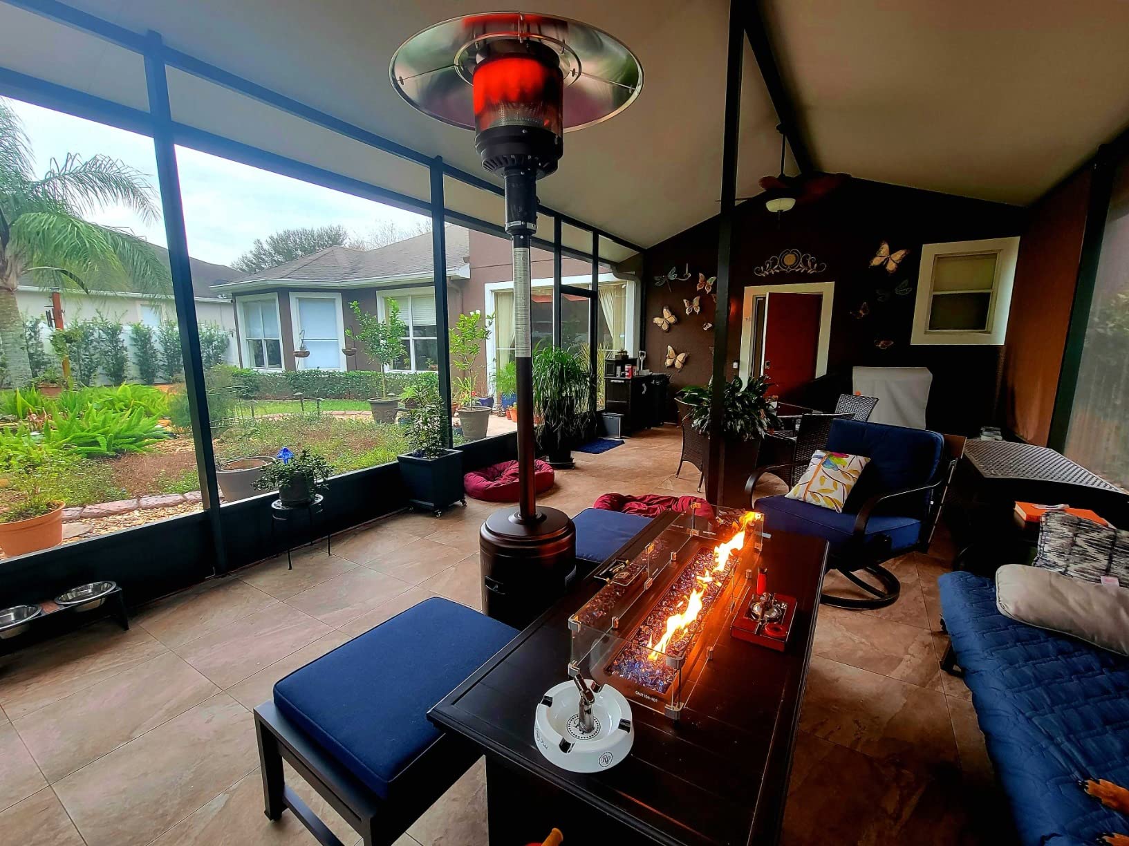 Amazon Basics 46,000 BTU Portable Outdoor Propane Patio Heater with Wheels, Commercial & Residential, Easy to Use, with Water Tank, Havana Bronze, 32.1 x 32.1 x 91.3 inches customer photo 1