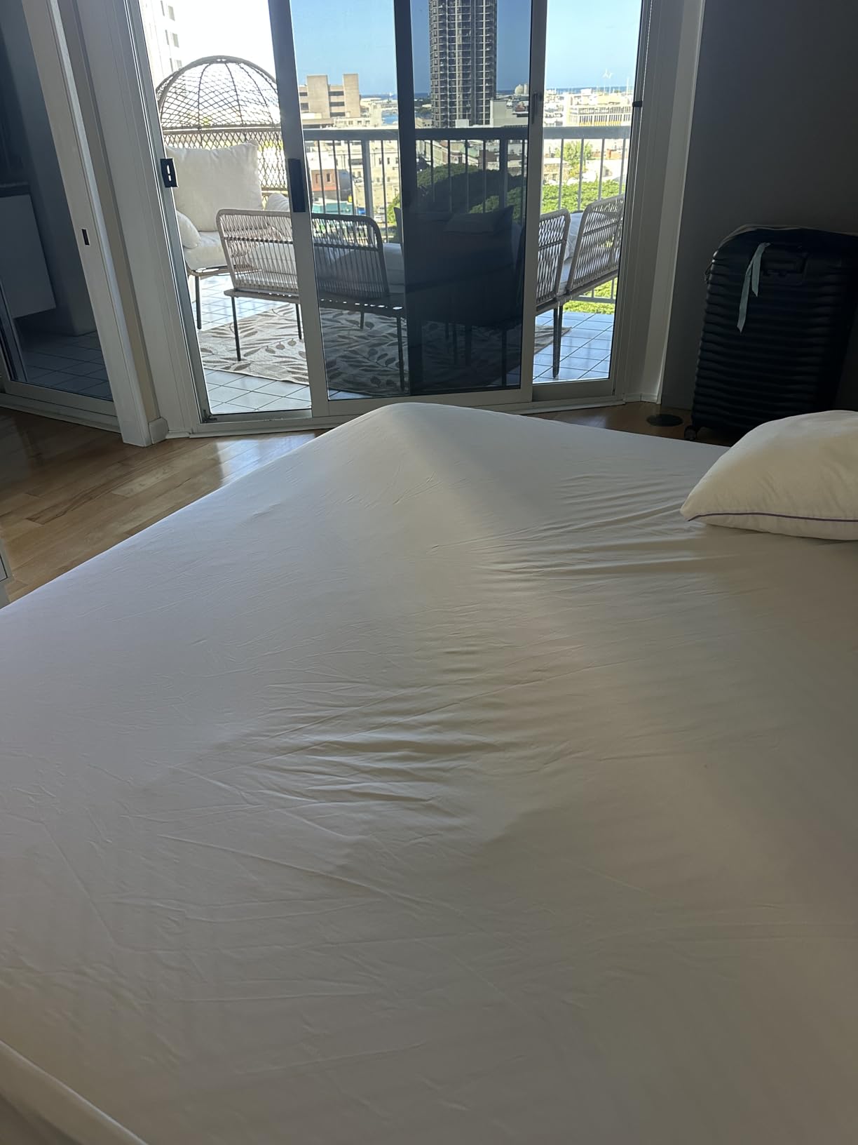 Linenspa Waterproof Mattress Protector, Queen Size – Fitted Sheet Style, Breathable, Machine Washable & Dryer Safe, White customer photo 2