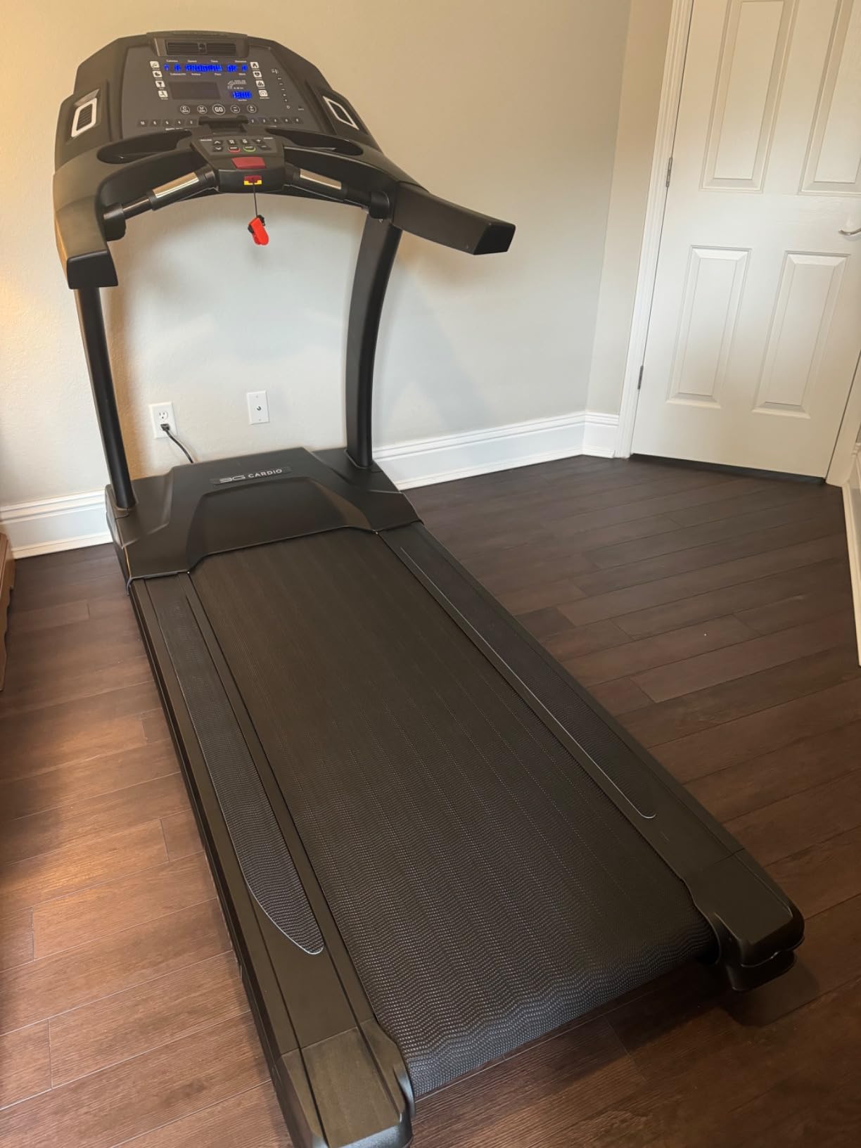 3G Cardio Elite Runner X Treadmill - Commercial Grade - FreeSync FTMS Bluetooth Connectivity - 4.0 HP - Large Ortho Flex Shock Suspension System Deck - Marathon Training - 400 lb Capacity customer photo 1