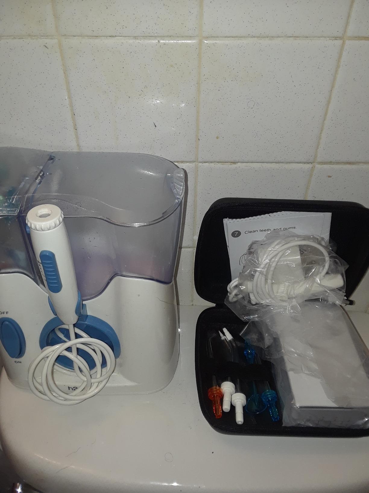 H2ofloss Countertop Water Flosser for Teeth, Oral Irrigator for Family Care customer photo 1