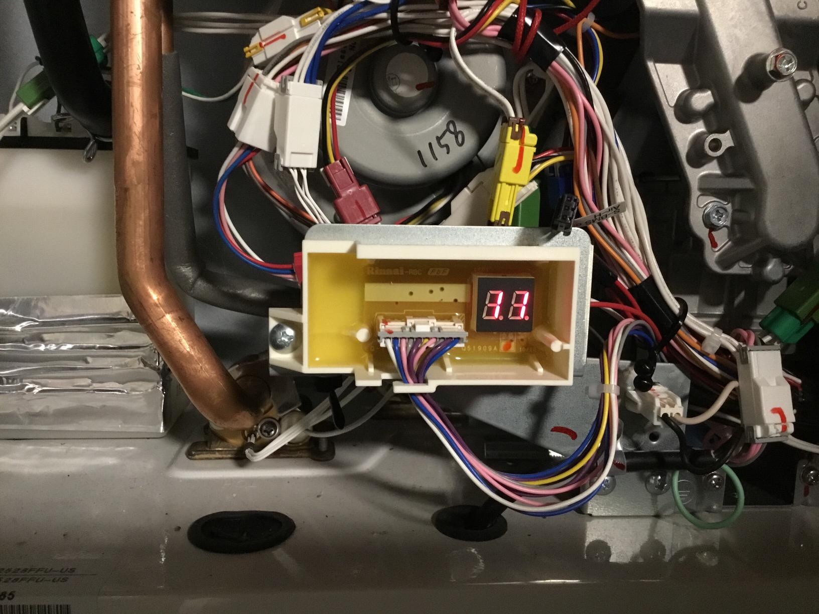 Rinnai RUCS75iN Tankless Hot Water Heater, Natural Gas customer photo 1