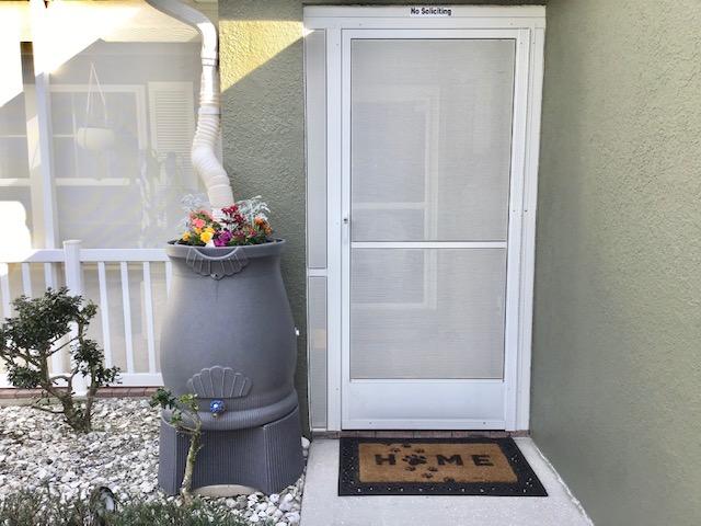 Good Ideas Rain Wizard Urn Shaped Water Collection Barrel, 50 Gallon customer photo 1