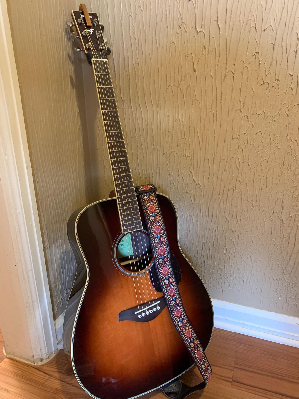 Yamaha FG830 Solid Top Acoustic Guitar, Tobacco Sunburst customer photo 2